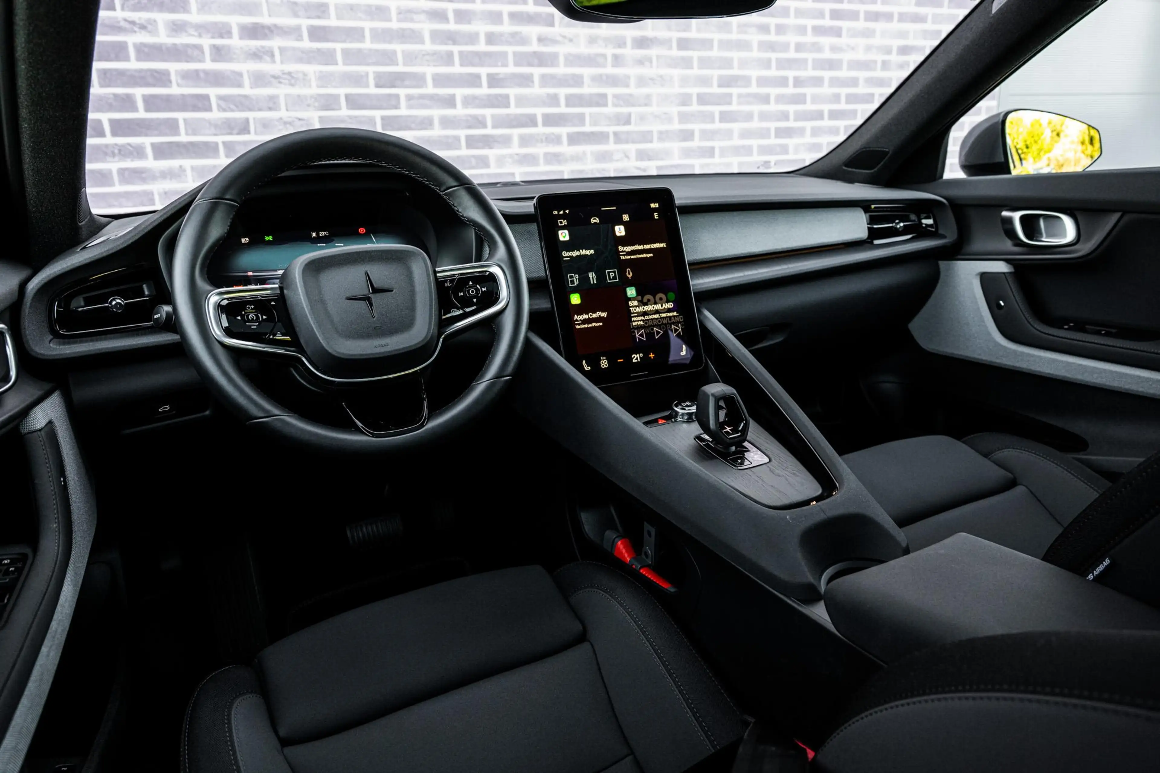 Polestar 2 Long Range Single Motor Plus 82 kWh — photo 11
