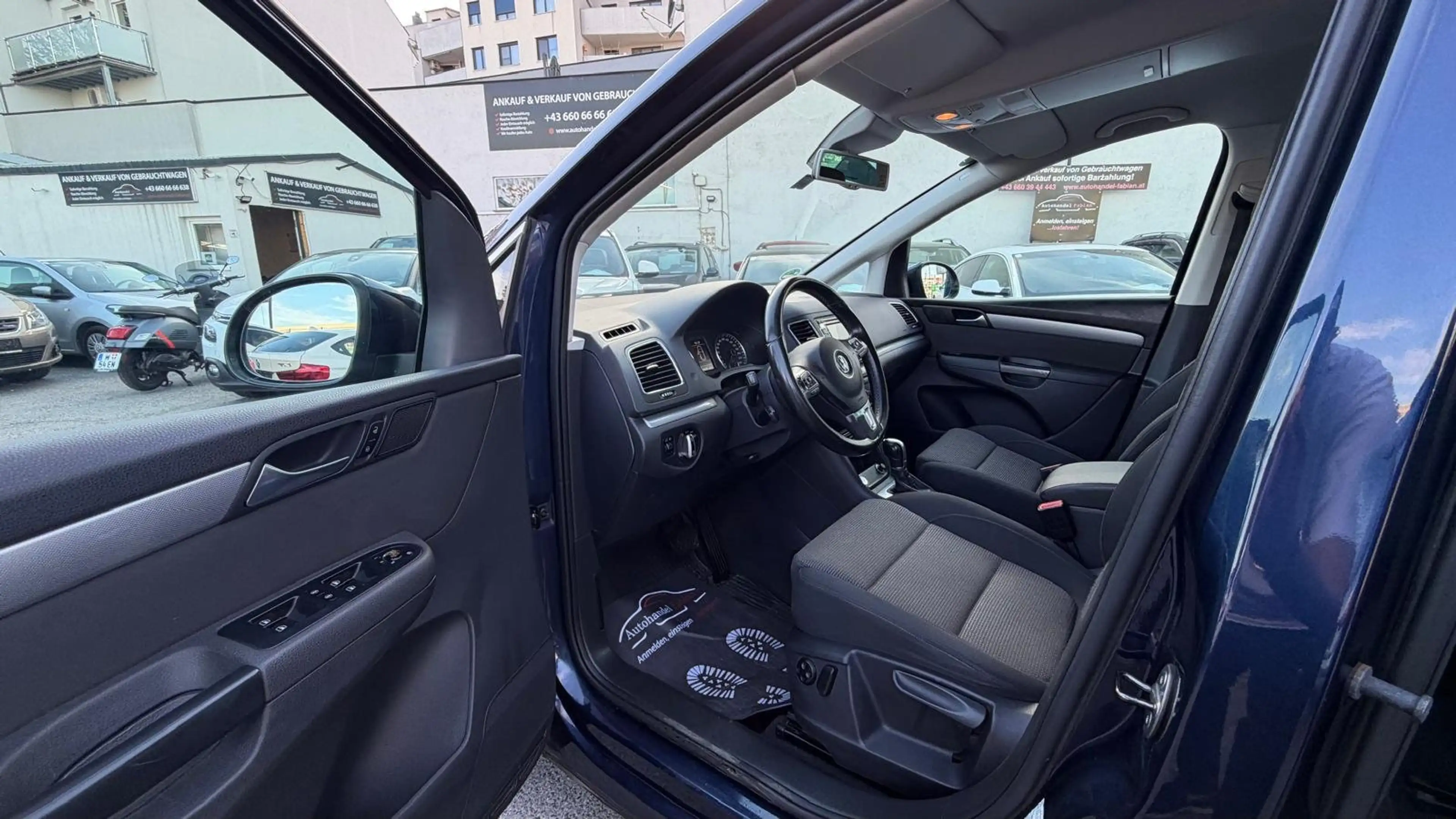 Volkswagen Sharan Comfortline BMT — photo 14