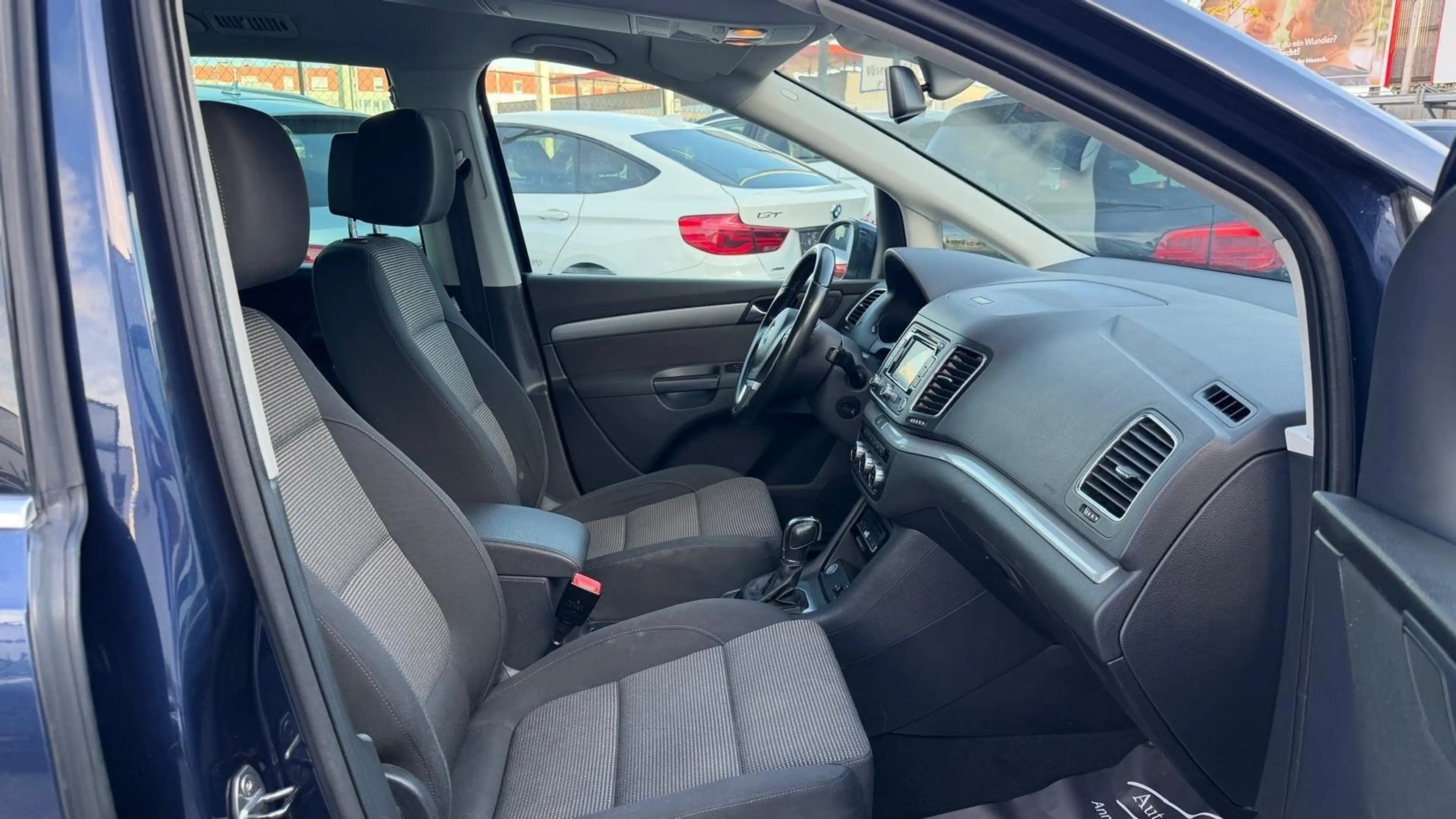 Volkswagen Sharan Comfortline BMT — photo 13