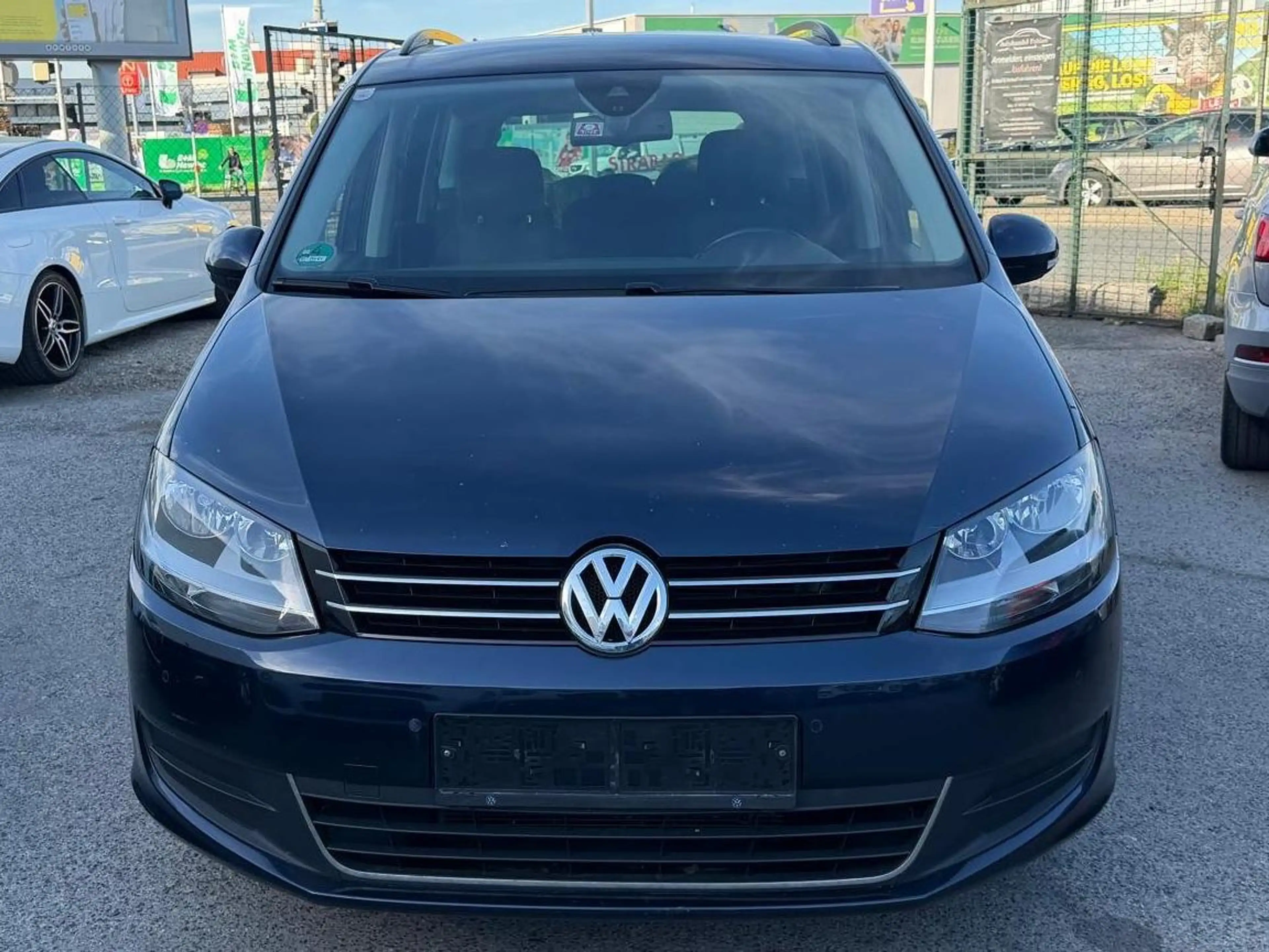 Volkswagen Sharan Comfortline BMT — photo 6