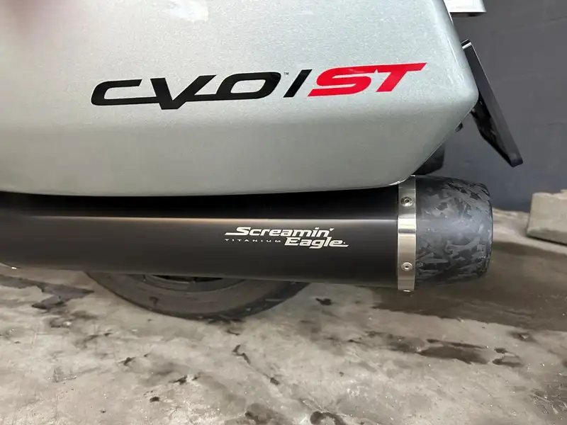 Harley-Davidson Road Glide - foto 6