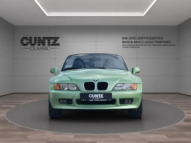 BMW Z3 view 3