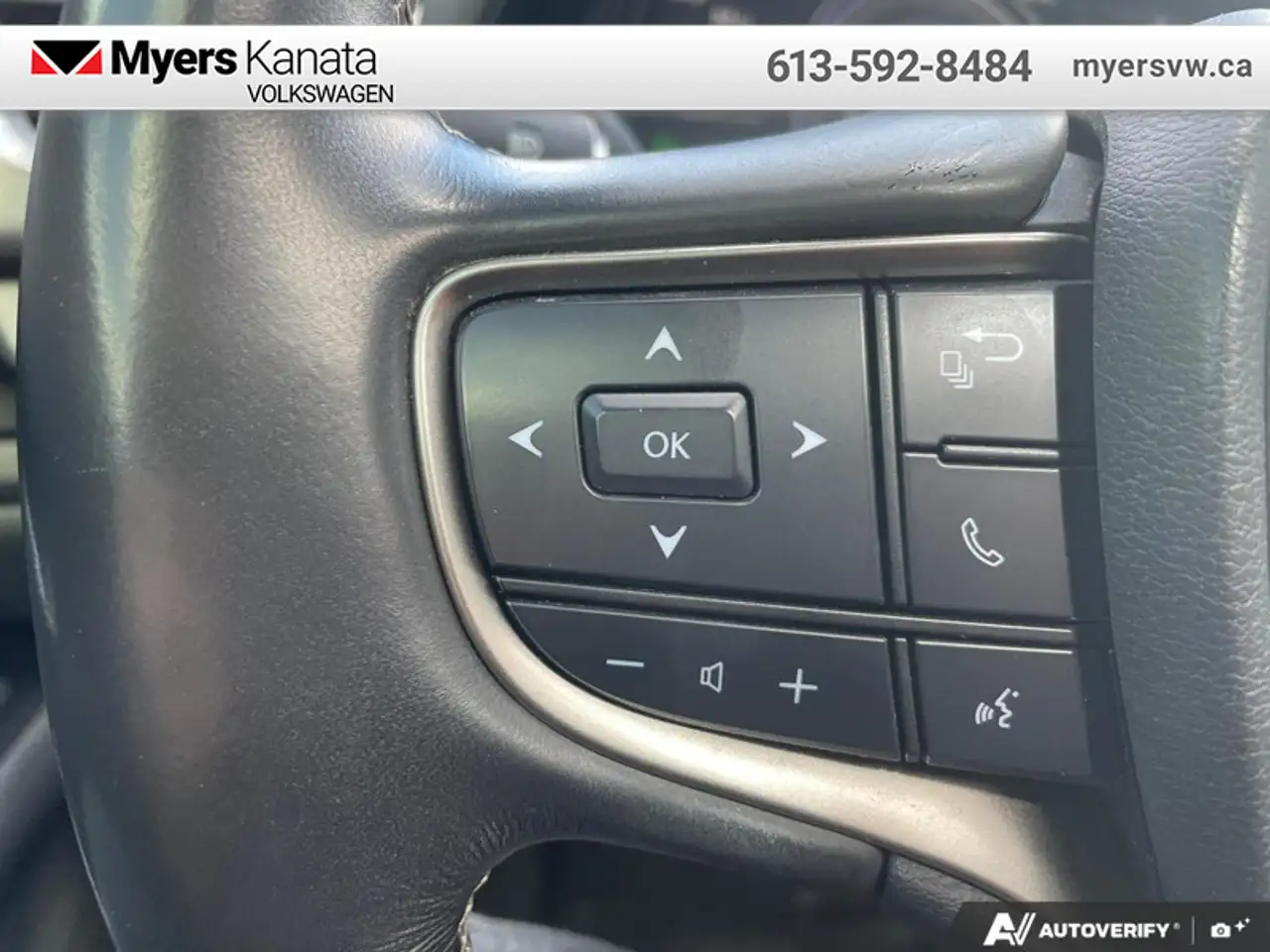 Lexus UX снимка Lexus UX