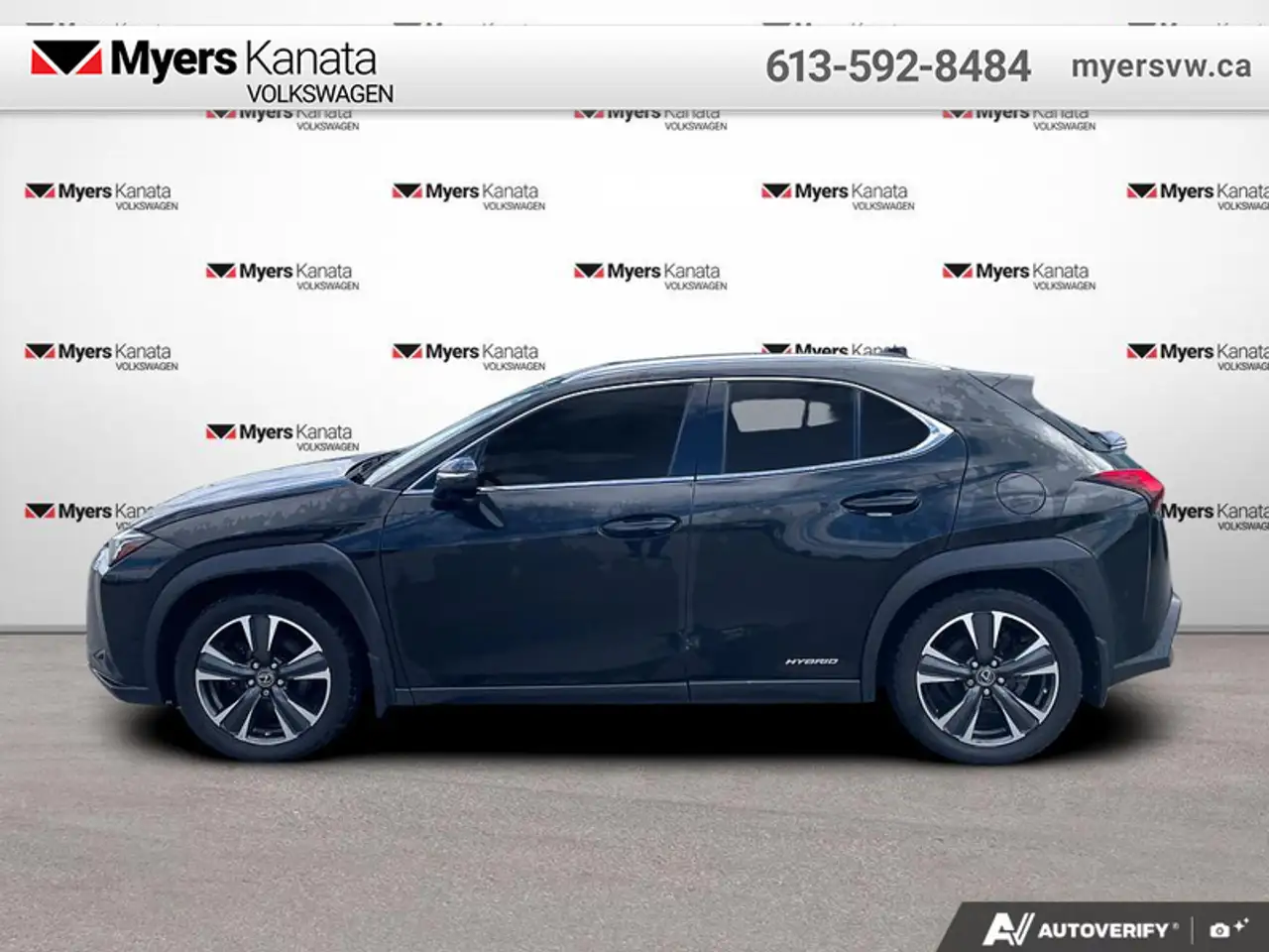 Lexus UX снимка Lexus UX