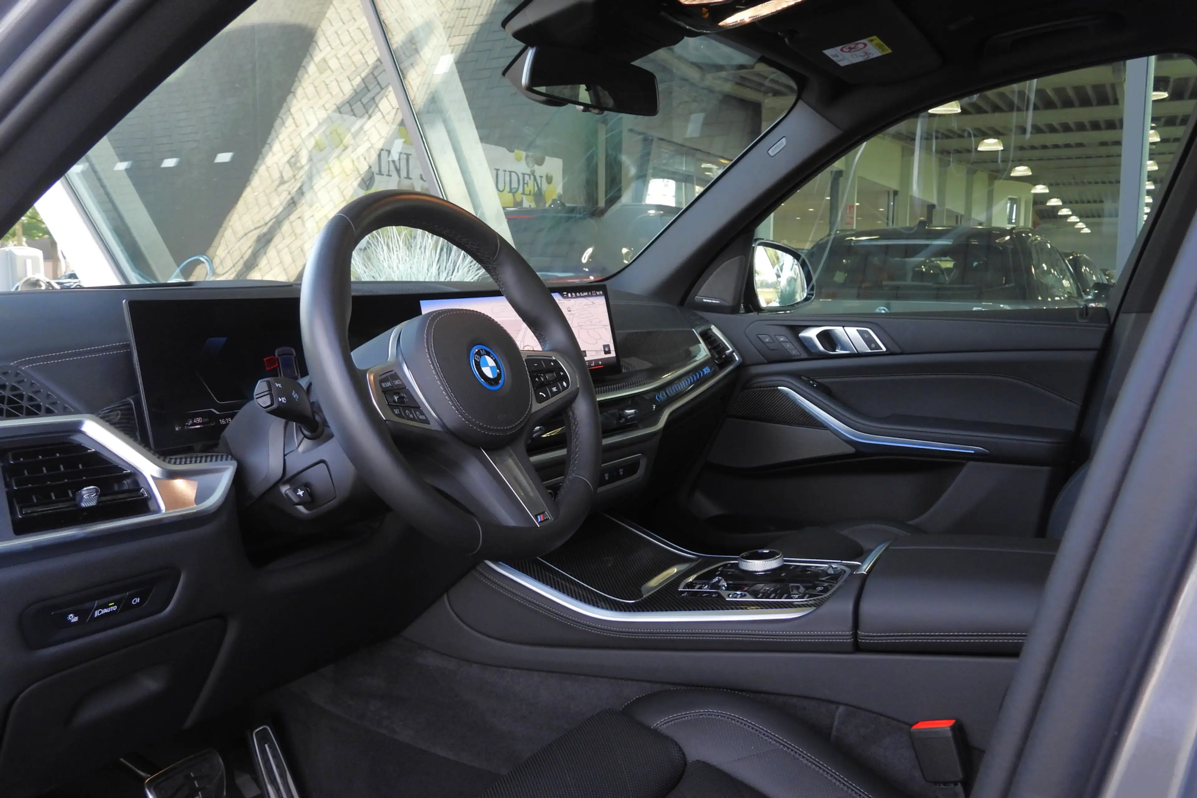 BMW X5 xDrive50e M Sport Automaat / Trekhaak / Panoramada — photo 11