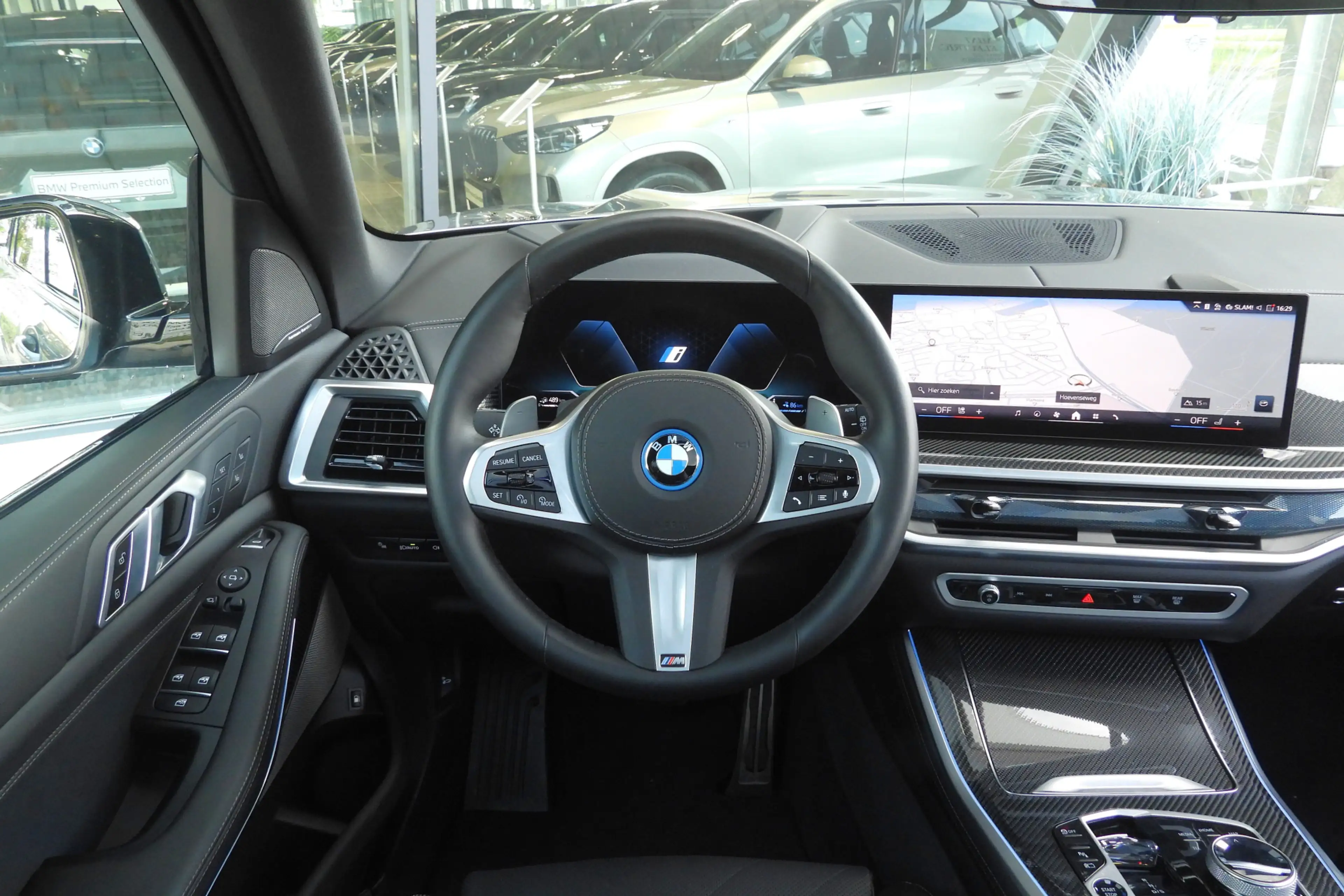 BMW X5 xDrive50e M Sport Automaat / Trekhaak / Panoramada — photo 2