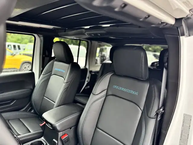 Jeep Wrangler view 12