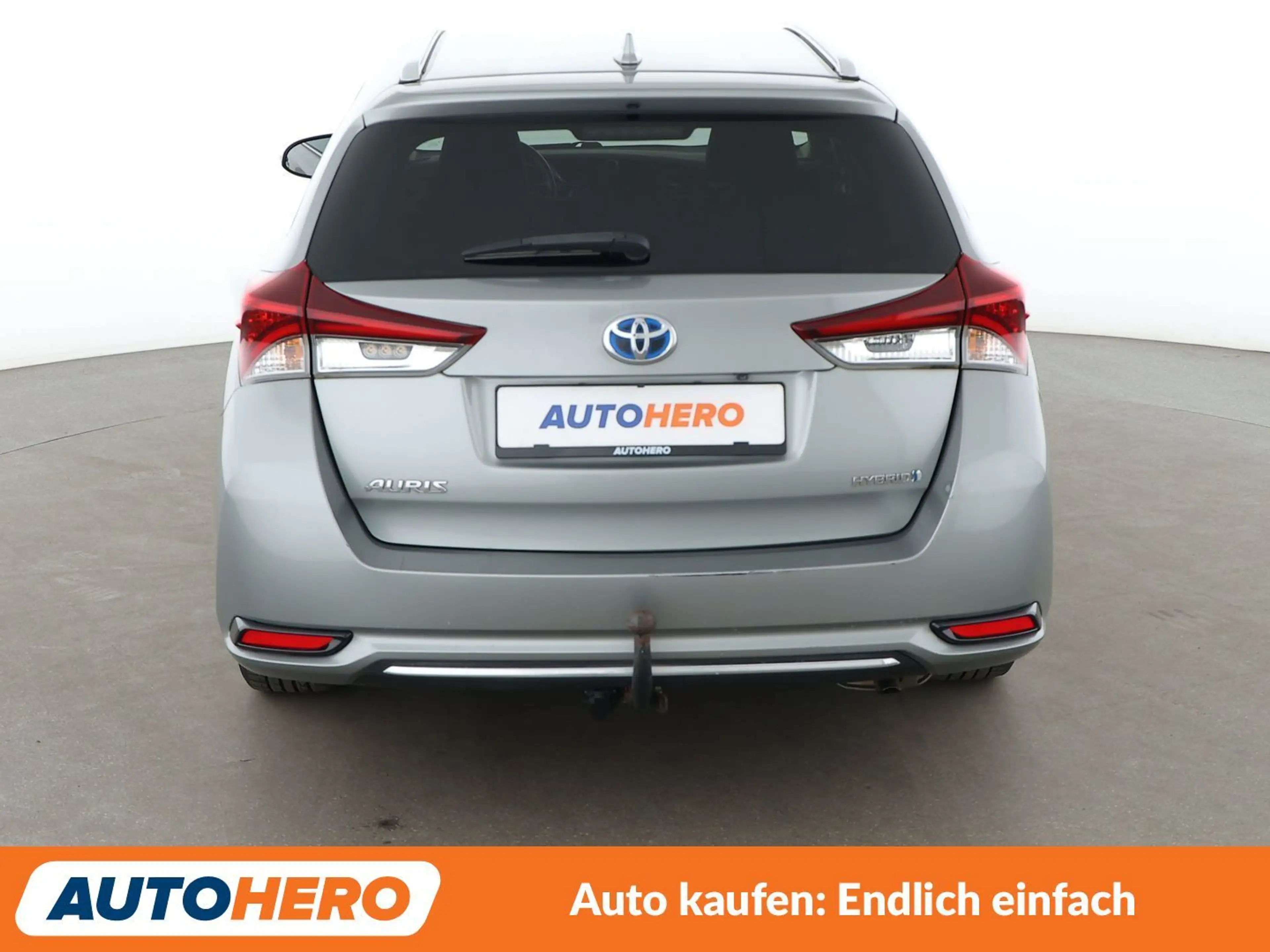Toyota Auris 1.8 Hybrid Team D Aut.*TEMPO*CAM*PDC*SHZ*AHK*ALU* — photo 5