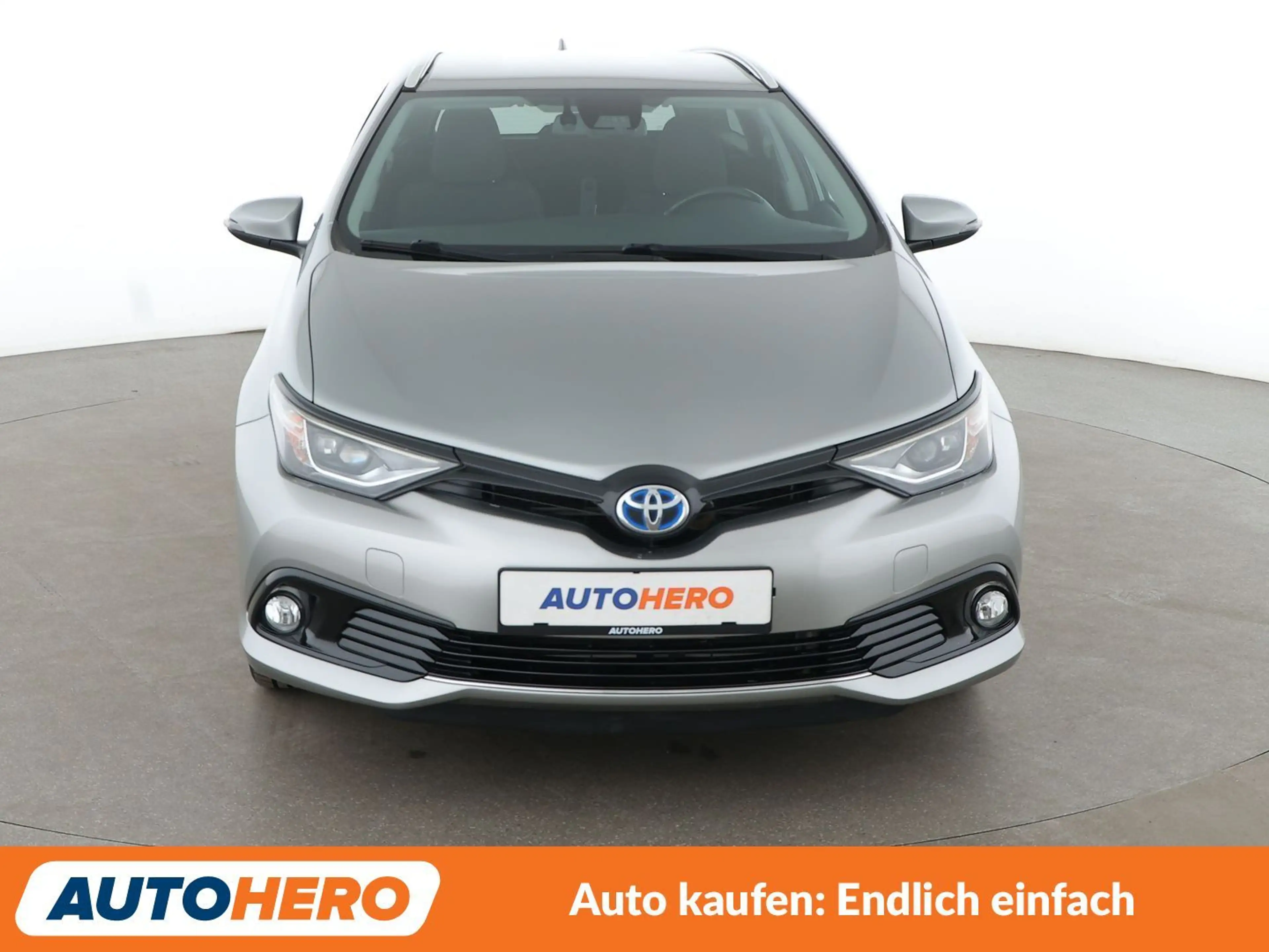 Toyota Auris 1.8 Hybrid Team D Aut.*TEMPO*CAM*PDC*SHZ*AHK*ALU* — photo 9