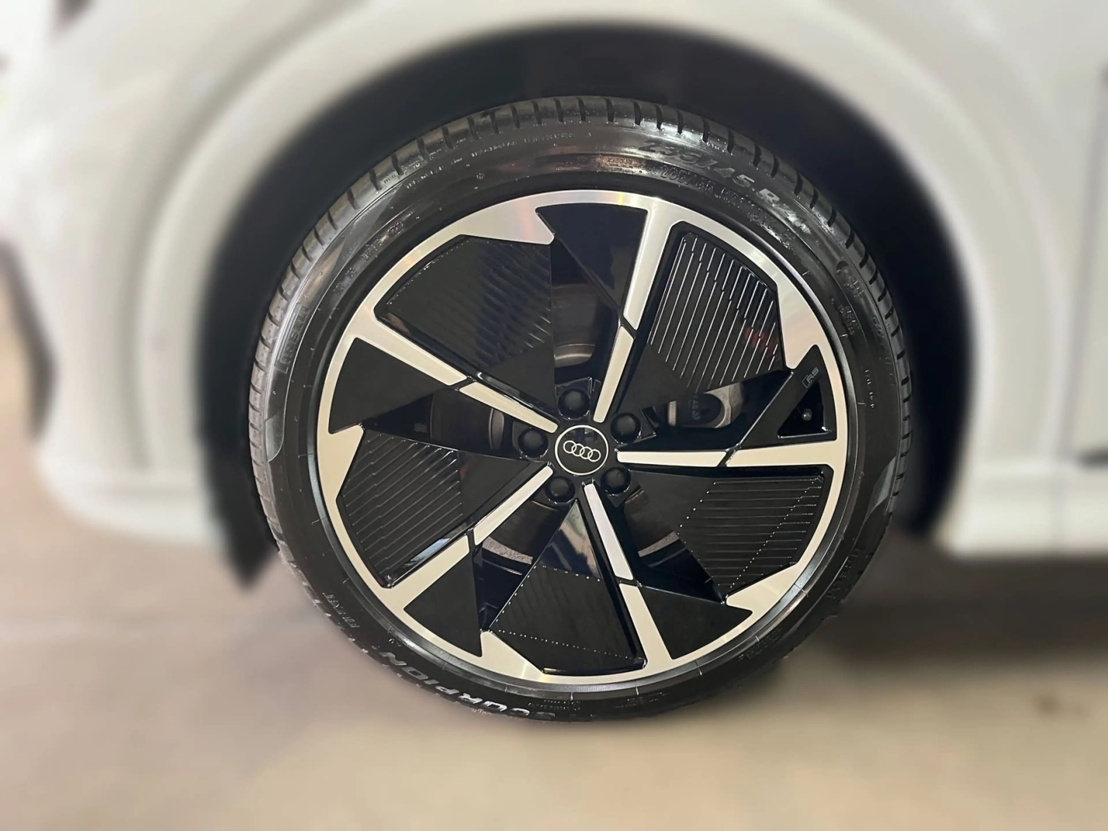 Audi Q4 e-tron 40 s-line AHK AssistenzPaket — photo 8