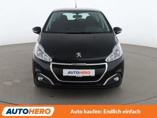 Peugeot 208 view 9