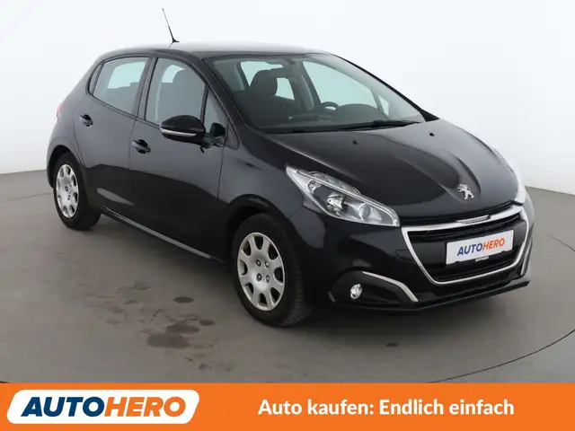 Peugeot 208 view 8