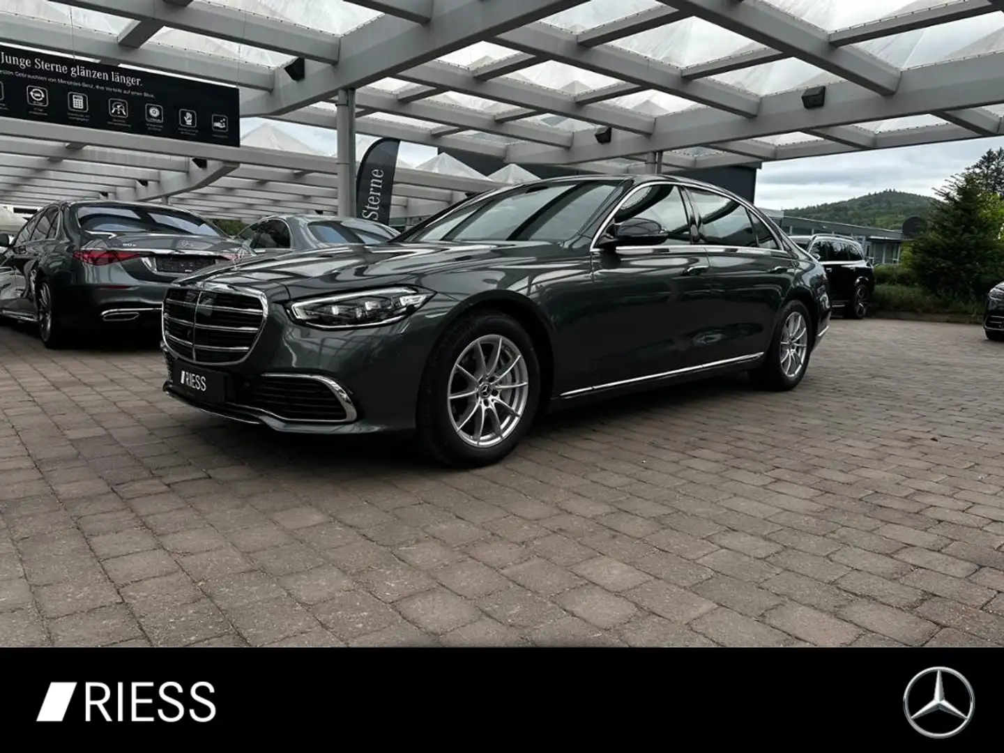 Mercedes-Benz S 450 L Distr Pano Chauffeur Sitzkli Fond Enter Gris - 1