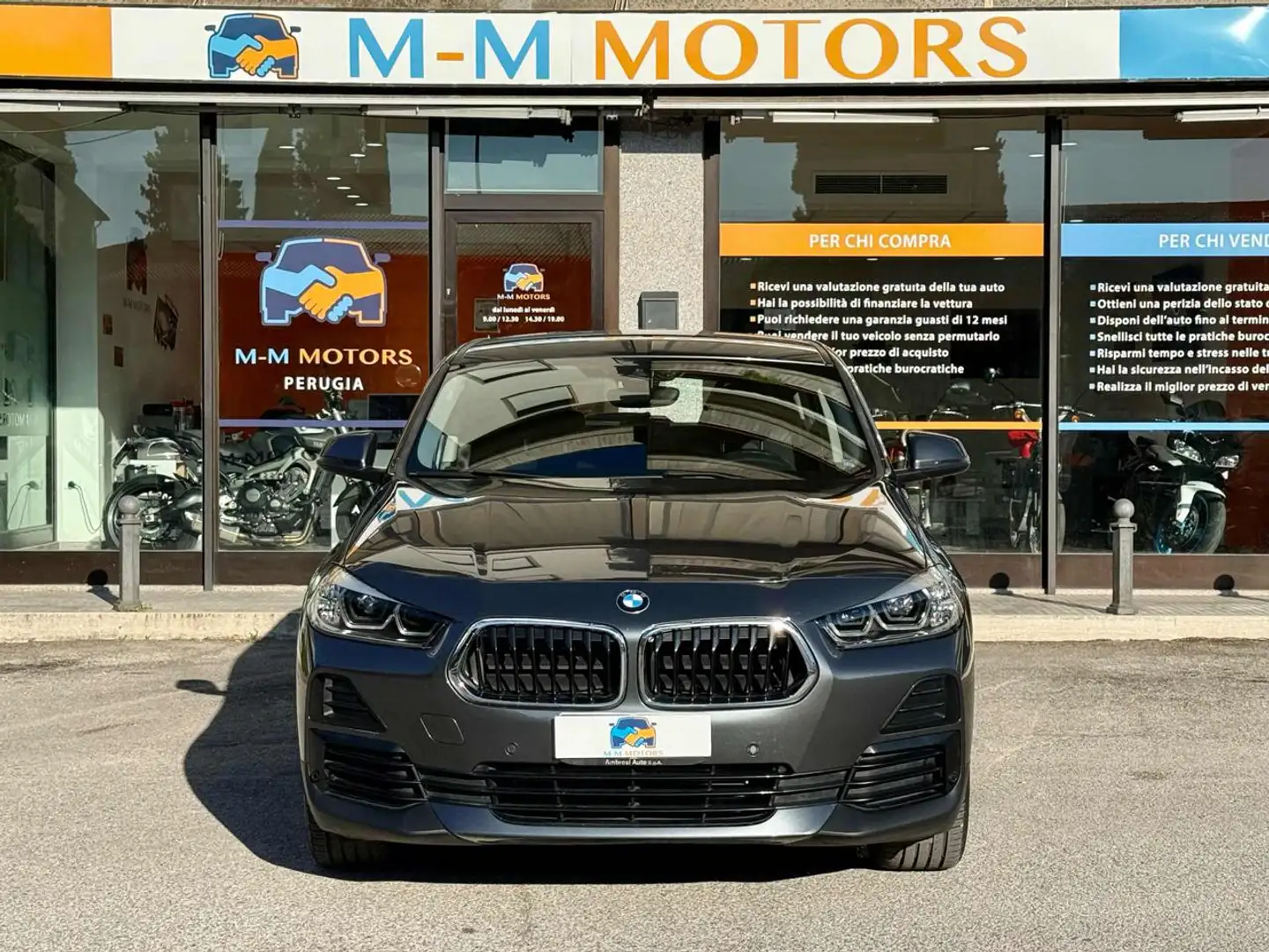 BMW X2 sDrive18d Business-X Grigio - 2