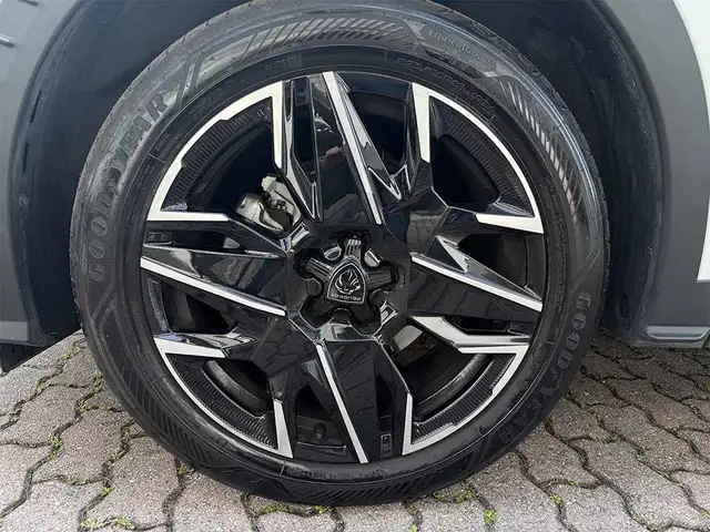 Peugeot 3008 view 10