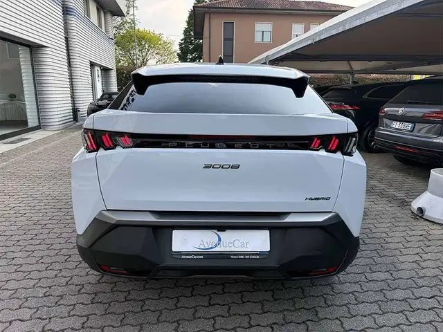 Peugeot 3008 view 6