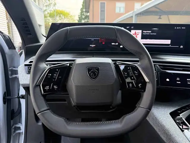 Peugeot 3008 view 12