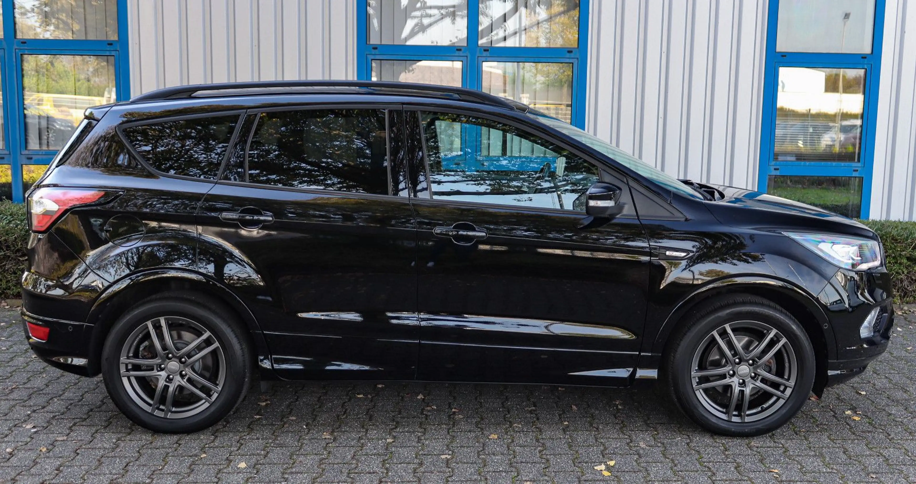 Ford Kuga ST-Line*T.LEDER*LED*KAMERA*KEYLESS*TEMP*AHK — photo 4