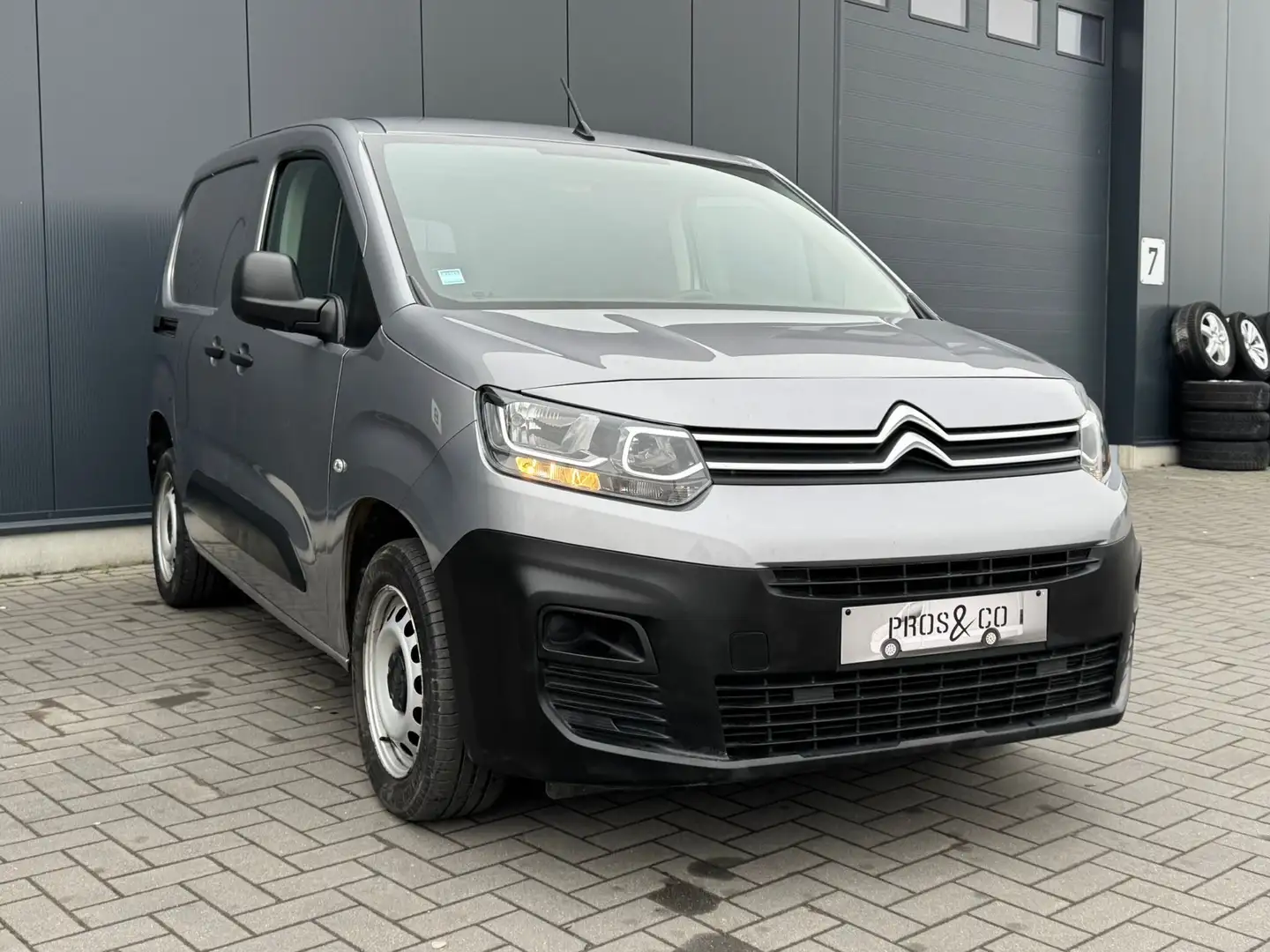 Citroen Berlingo 1.5 HDI/BLUETOOTH/47.223 KM/CLIM/EURO 6 D /2021/ Grau - 1