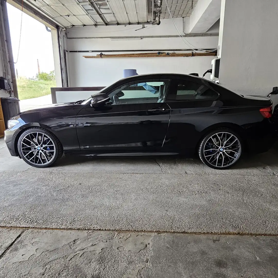 BMW 240 M240i Coupé xDrive Aut. Schwarz - 2