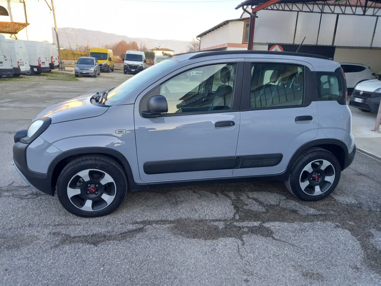 Fiat Panda 1.0 HYBRID  CROSS Grigio - 2