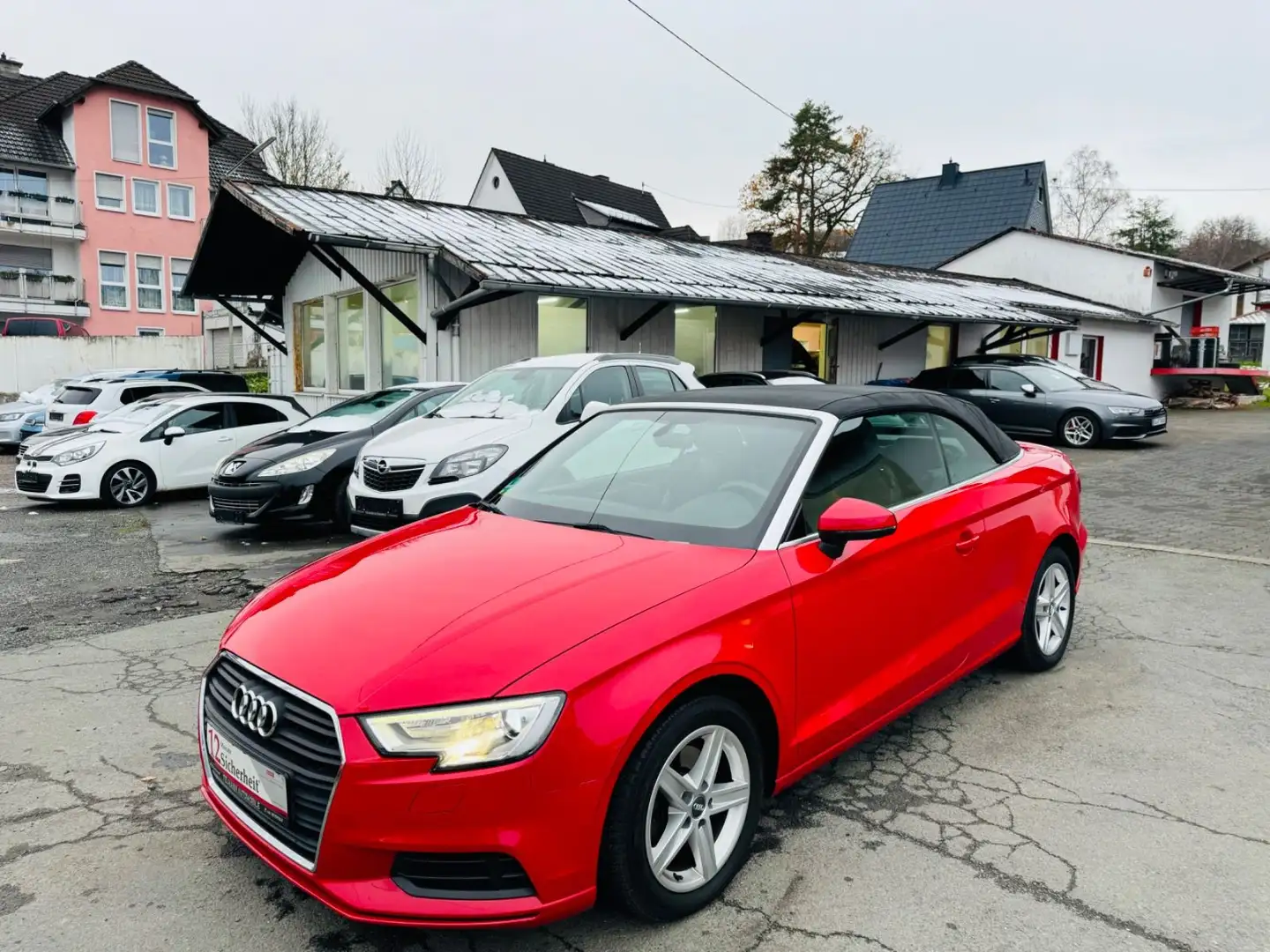 Audi A3 Cabriolet basis Rot - 1