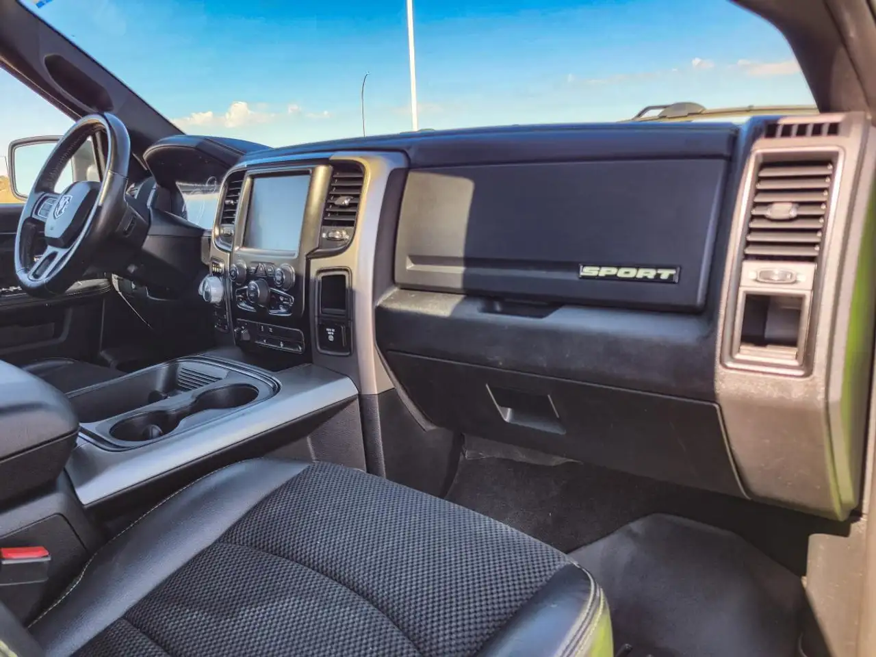 RAM 1500 fotografie RAM 1500