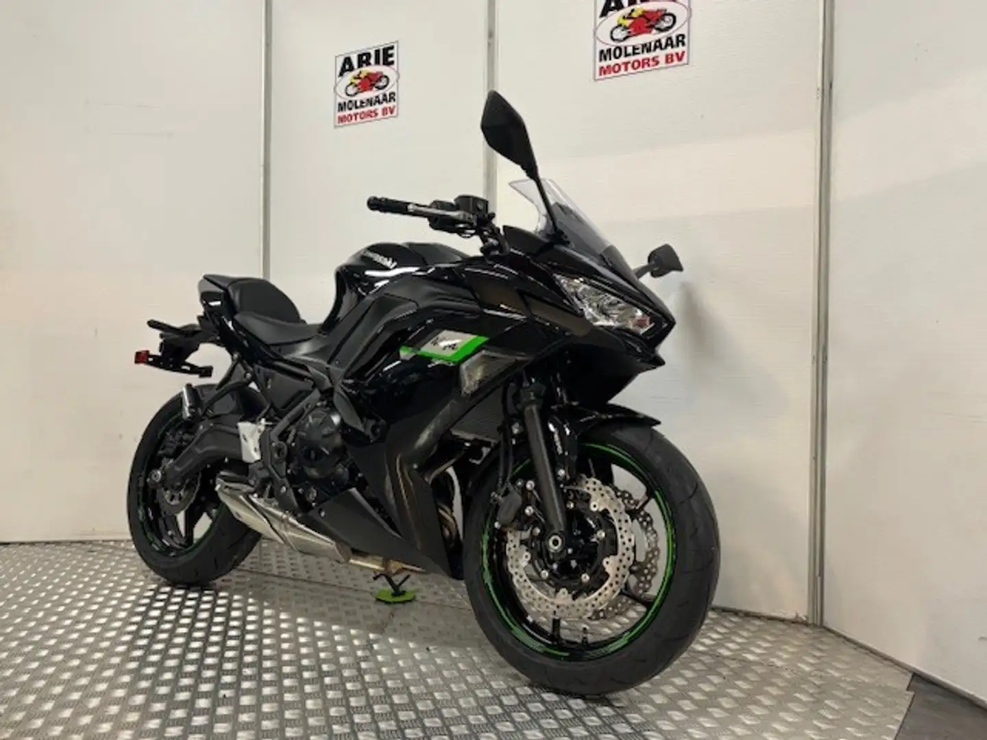 Kawasaki Ninja 650 ABS Černá - 2