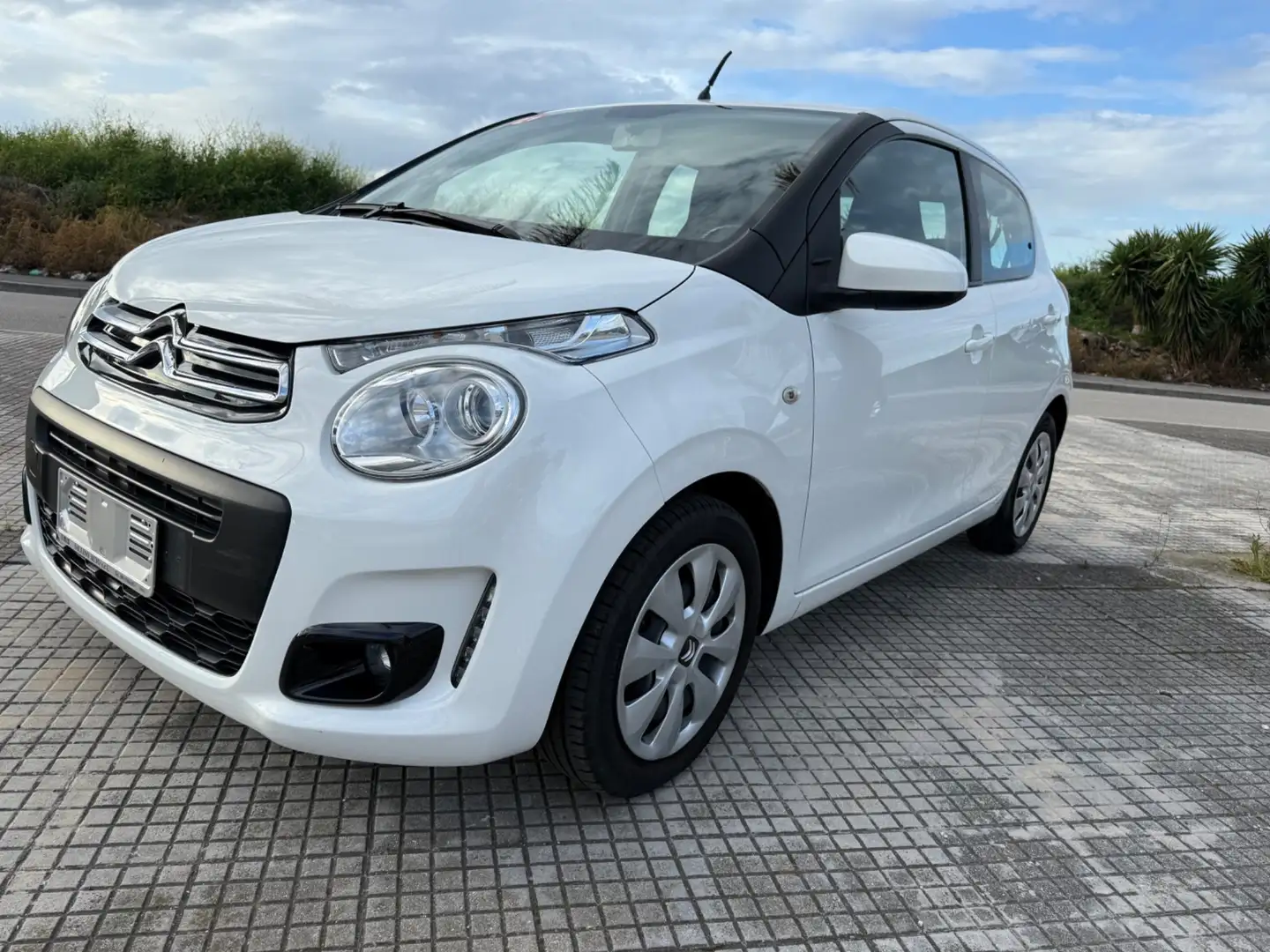 Citroen C1 VTi 72 S&S 5 porte Live Blanco - 1