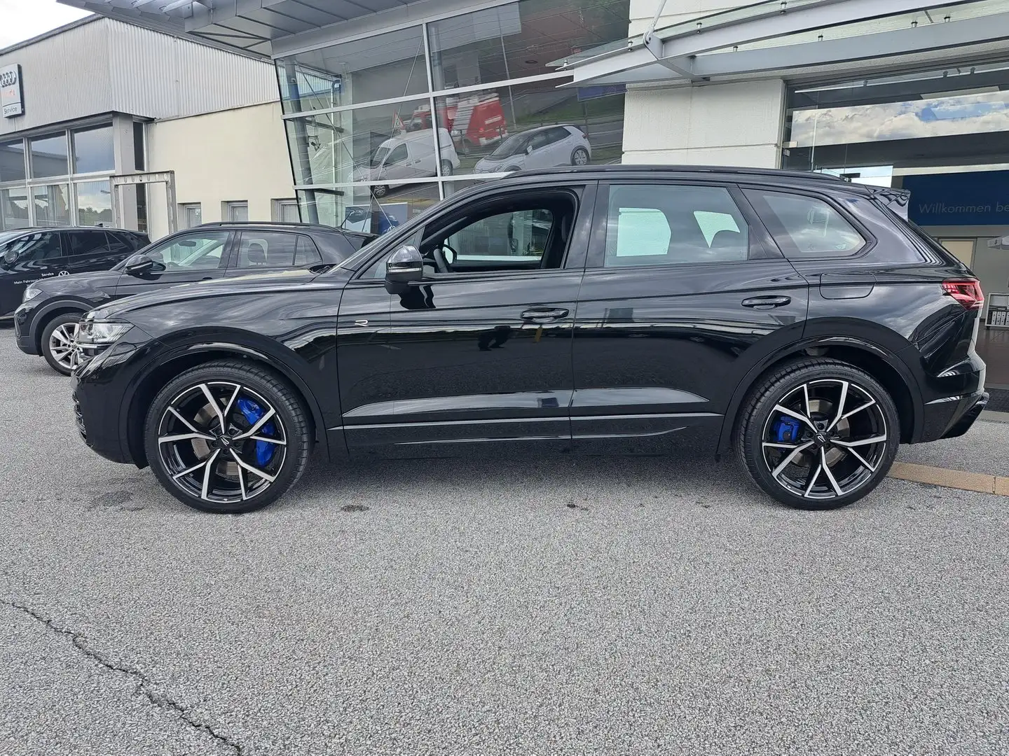 Volkswagen Touareg R eHybrid TSI 4MOTION Negro - 2