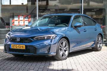 2.0 e:HEV Advance - Schuifdak | Navi | Leder