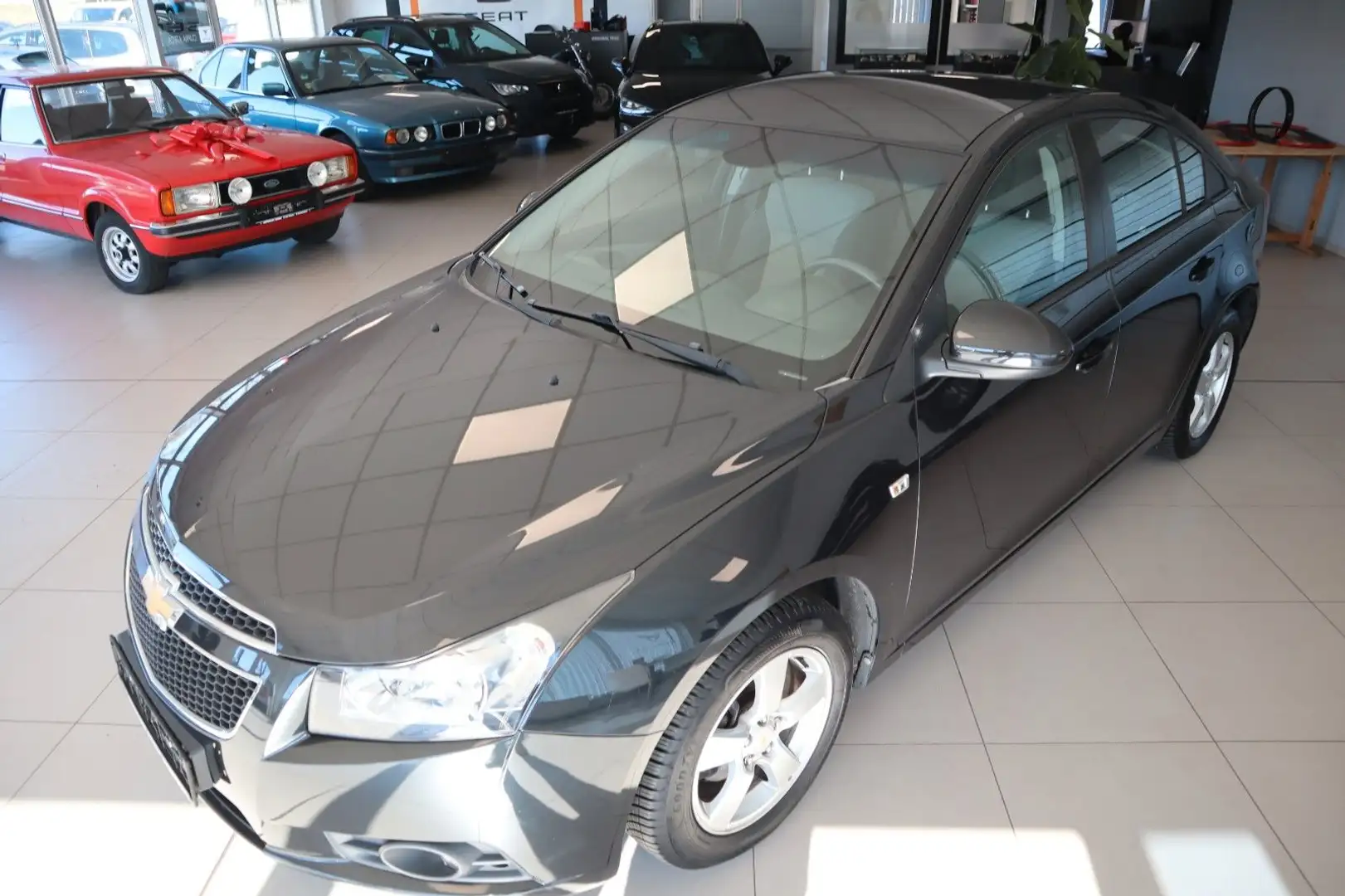 Chevrolet Cruze LS - 2