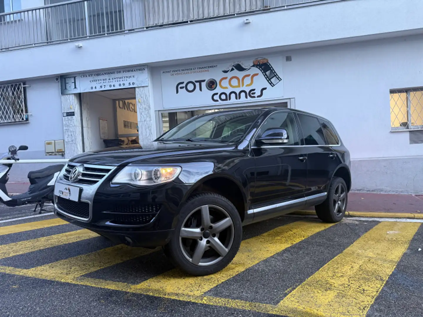 Volkswagen Touareg 3.0 V6 TDI 225CH CARAT TIPTRONIC Noir - 1