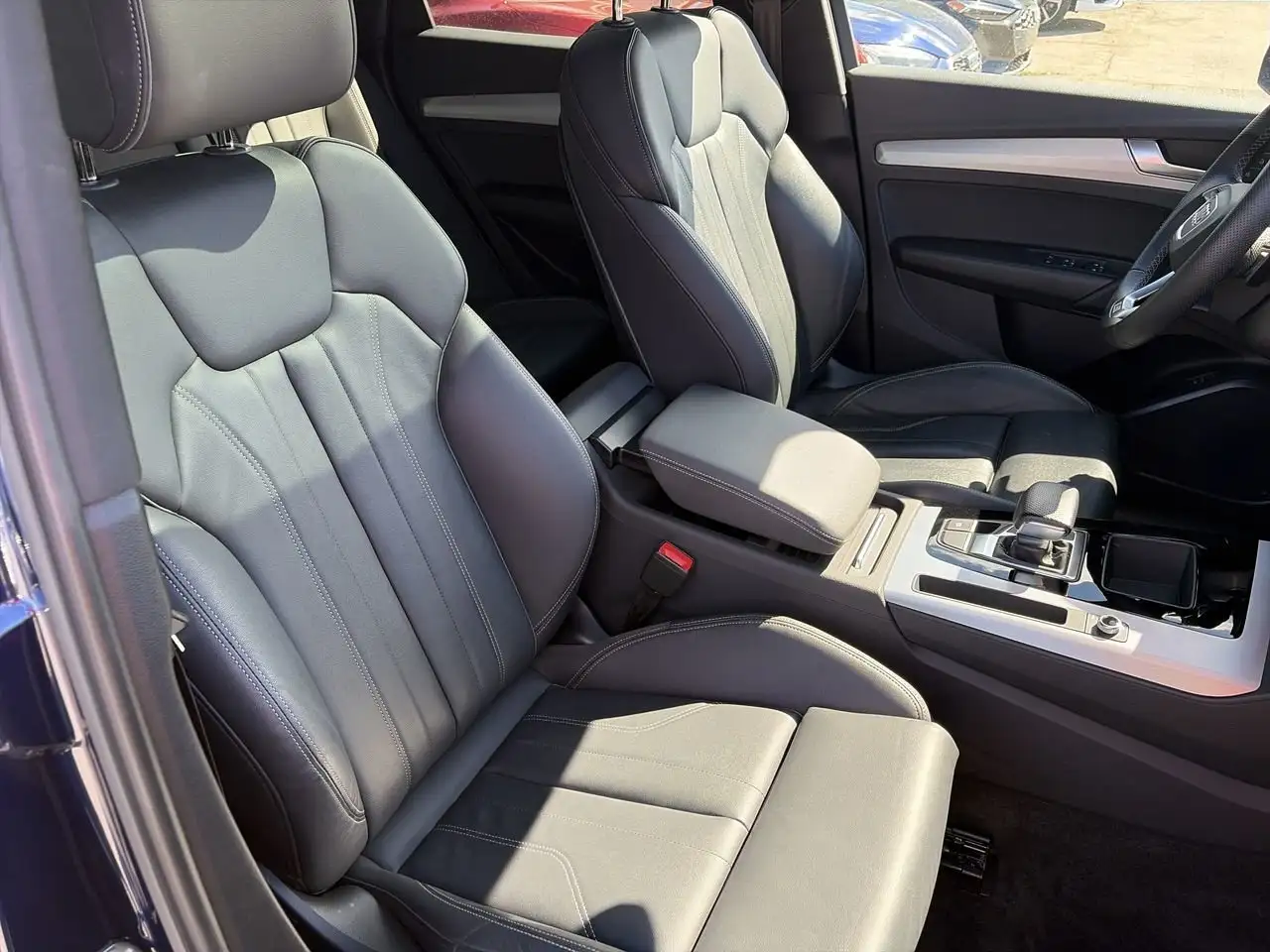 Audi Q5 снимка Audi Q5
