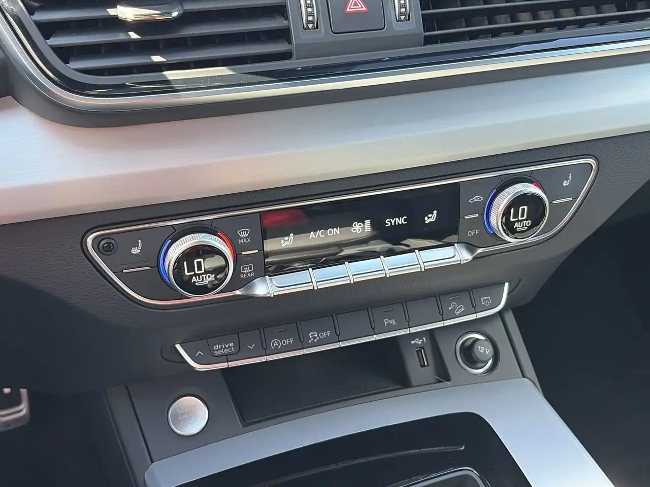 Audi Q5 снимка Audi Q5