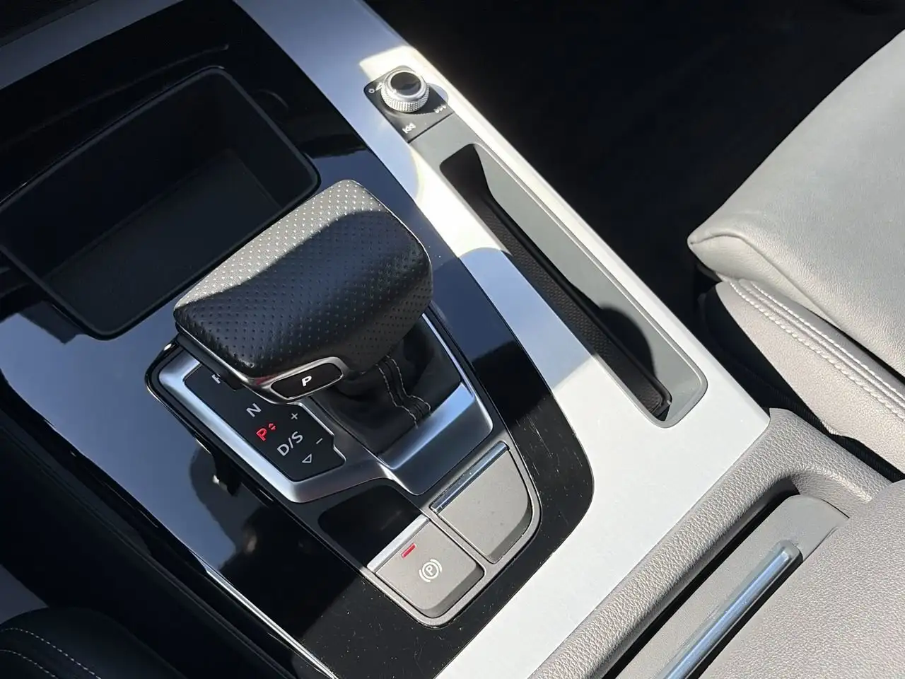 Audi Q5 снимка Audi Q5