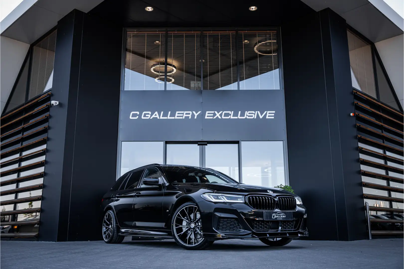 BMW 530 5-serie Touring 530i Business Edition Plus - M Spo Schwarz - 1