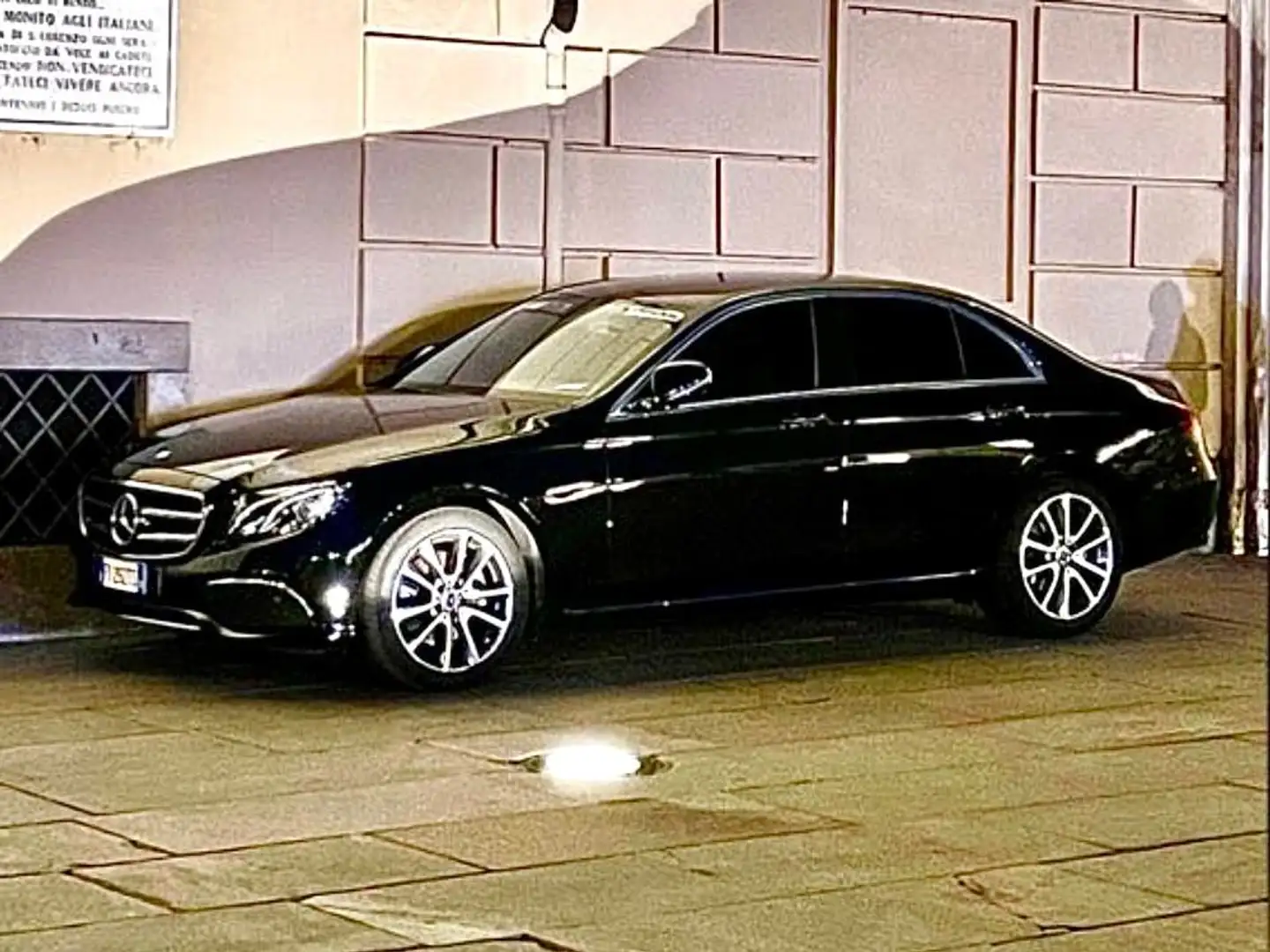 Mercedes-Benz E 220 Classe E - W213 Berlina d Business Sport auto Nero - 2