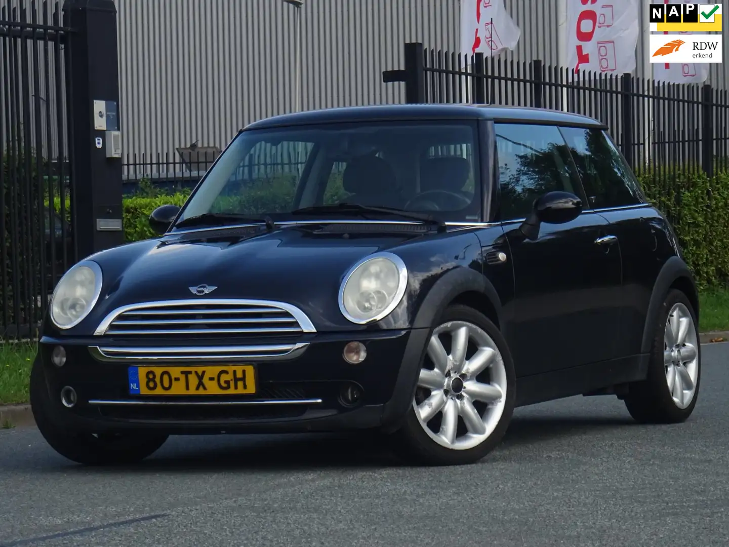 MINI One Mini 1.6 Seven NAP/AIRCO/CRUISE/APK Zwart - 1