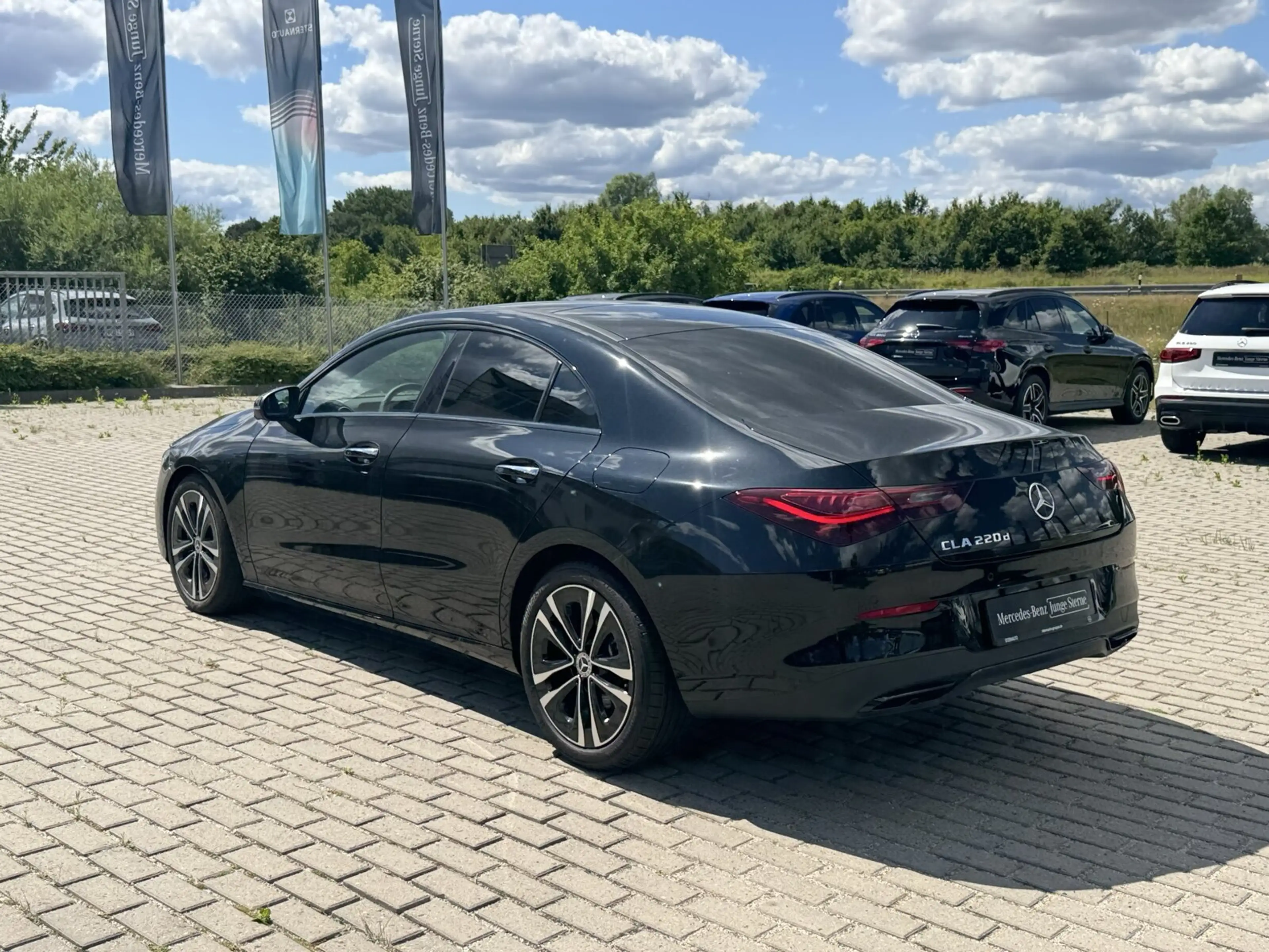 Mercedes-Benz CLA 220 CLA 220 d Coupé Progressive Advanced+ Night Navi/Autom. — photo 6