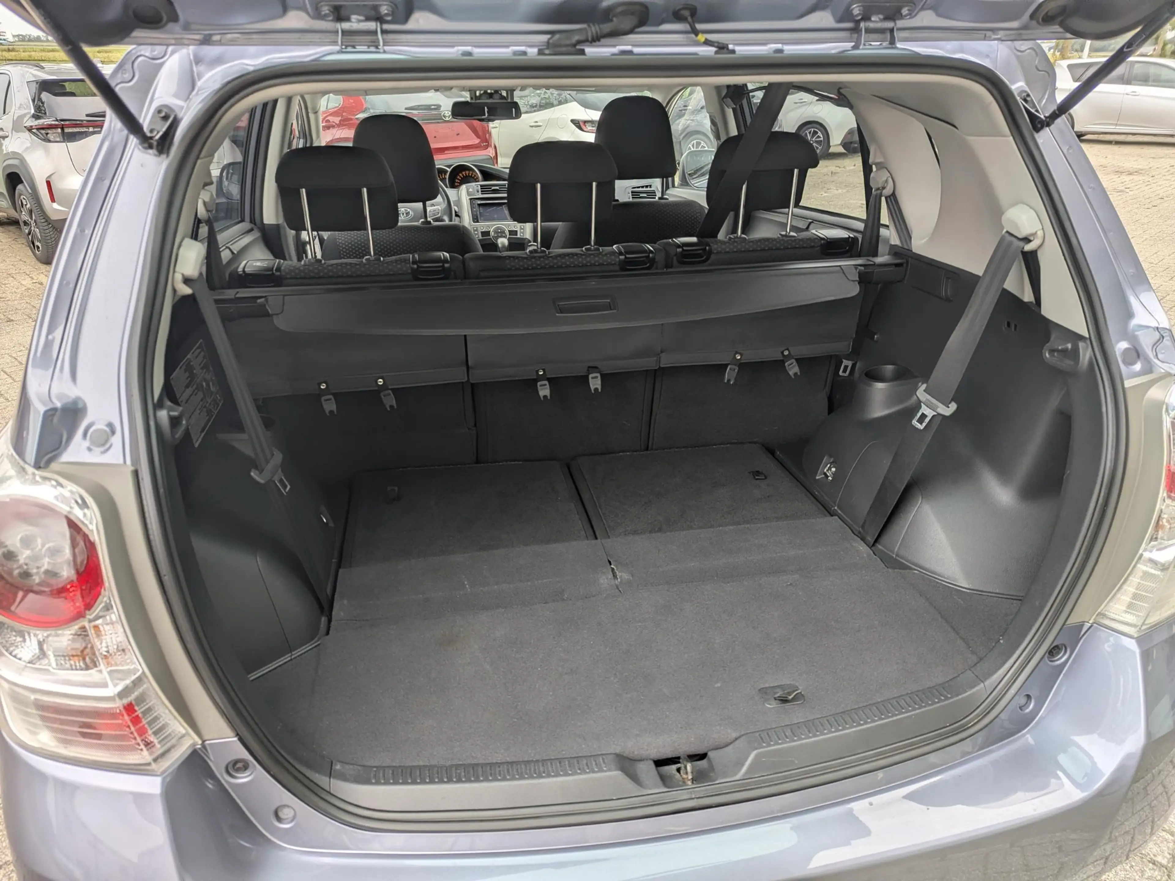 Toyota Verso 1.8 VVT-i Dynamic 7 persoons | Stoelverwarming | C — photo 13