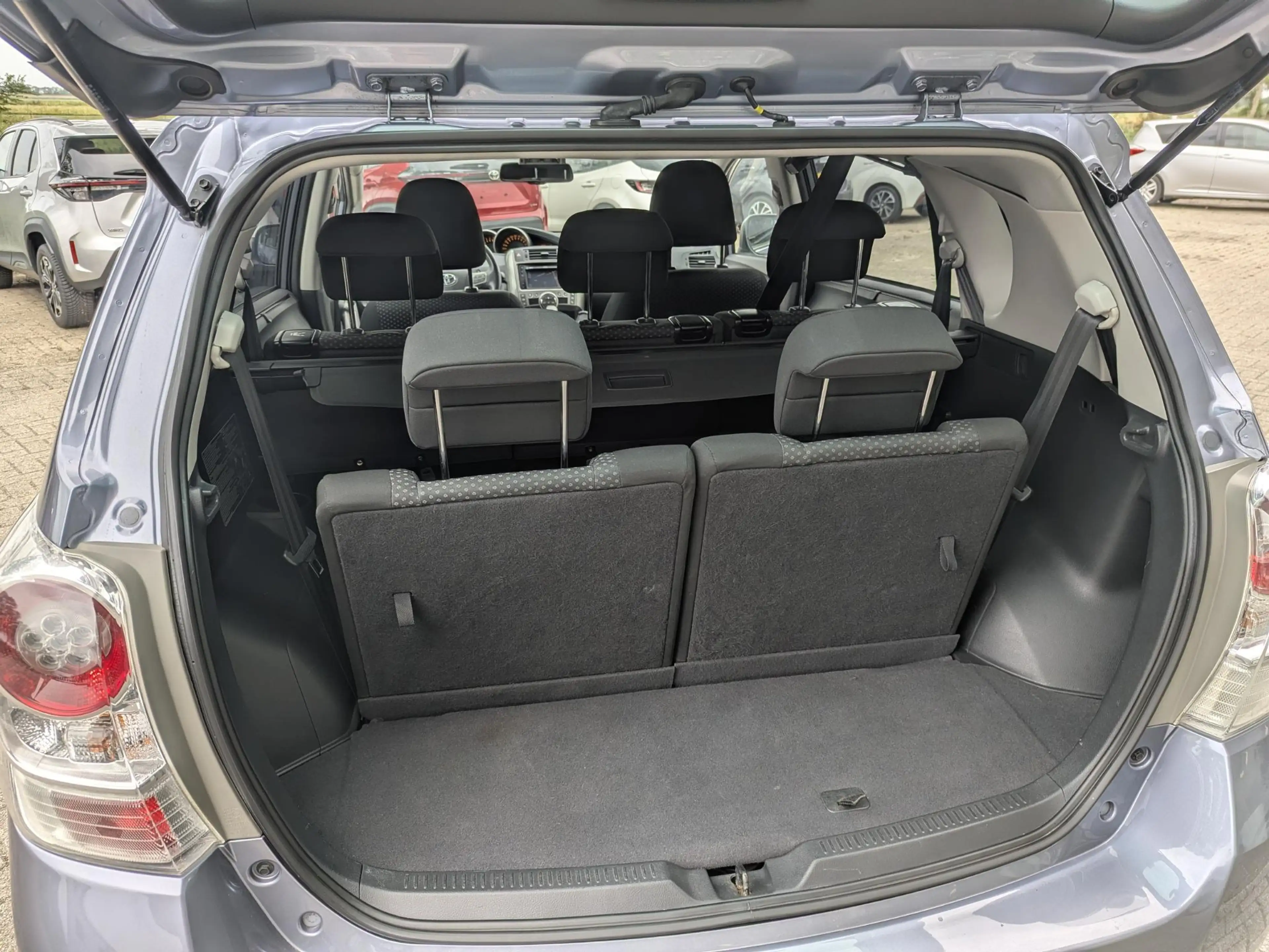 Toyota Verso 1.8 VVT-i Dynamic 7 persoons | Stoelverwarming | C — photo 14