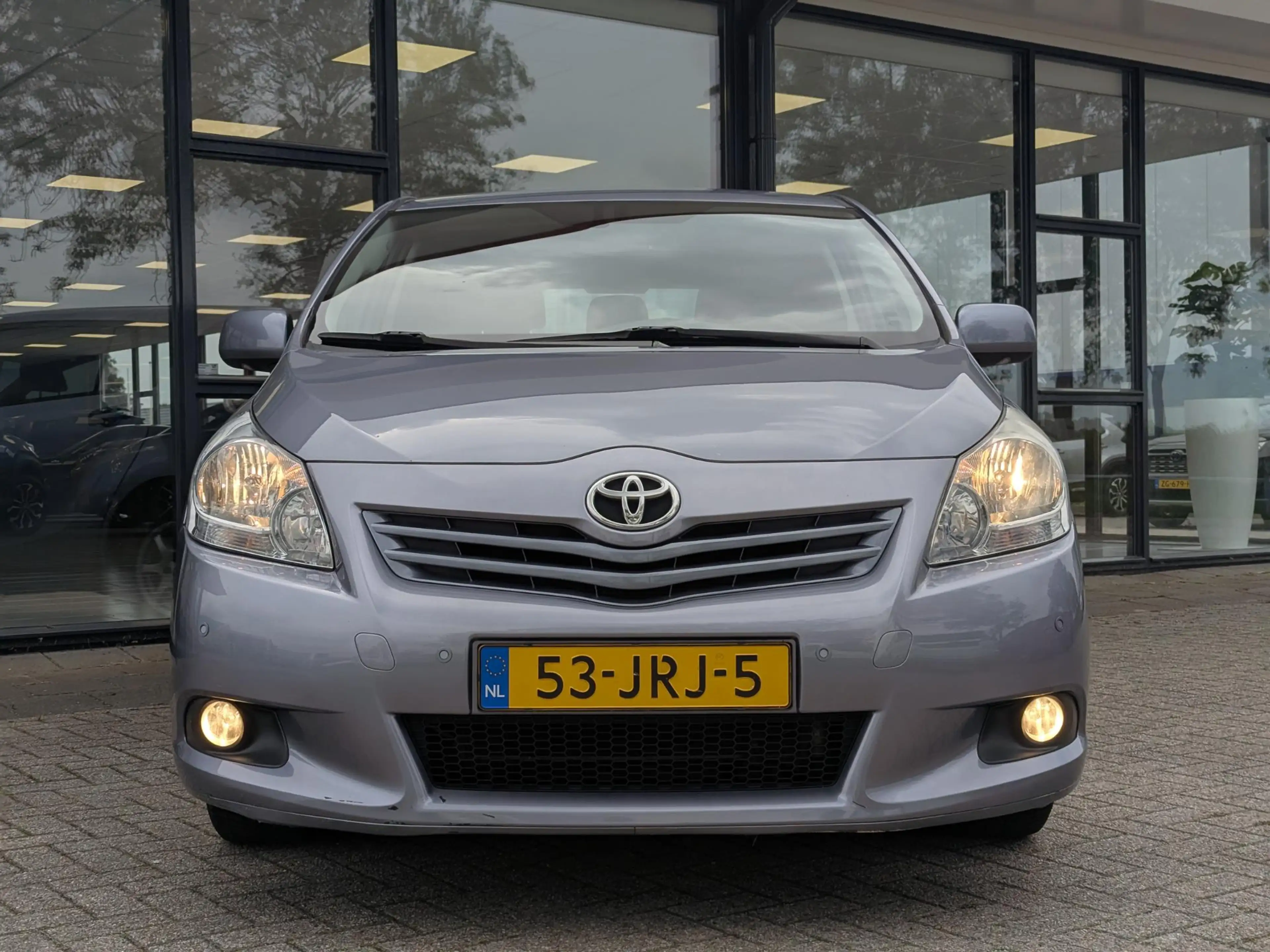 Toyota Verso 1.8 VVT-i Dynamic 7 persoons | Stoelverwarming | C — photo 6