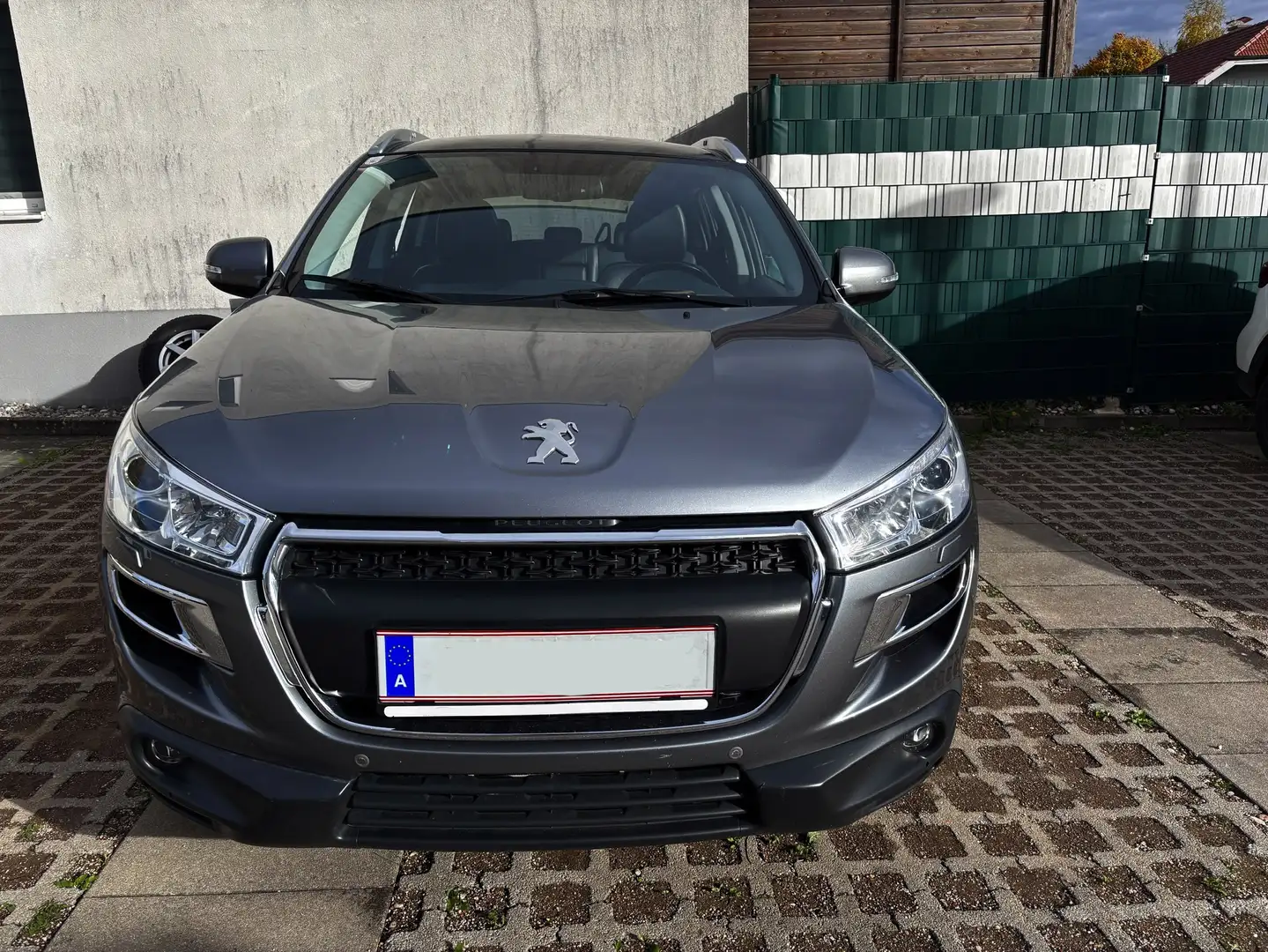 Peugeot 4008 1,8 HDi 150 FAP Allure Grigio - 1