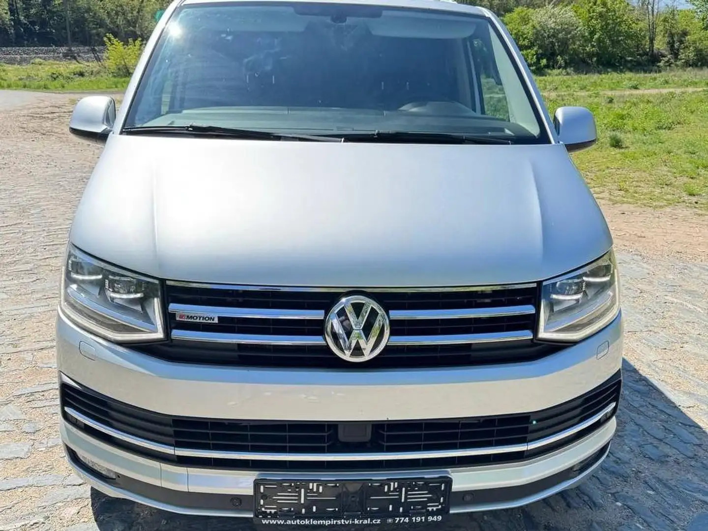 Volkswagen T6 Multivan Multivan DSG Kurz 4MOTION Business Plateado - 2