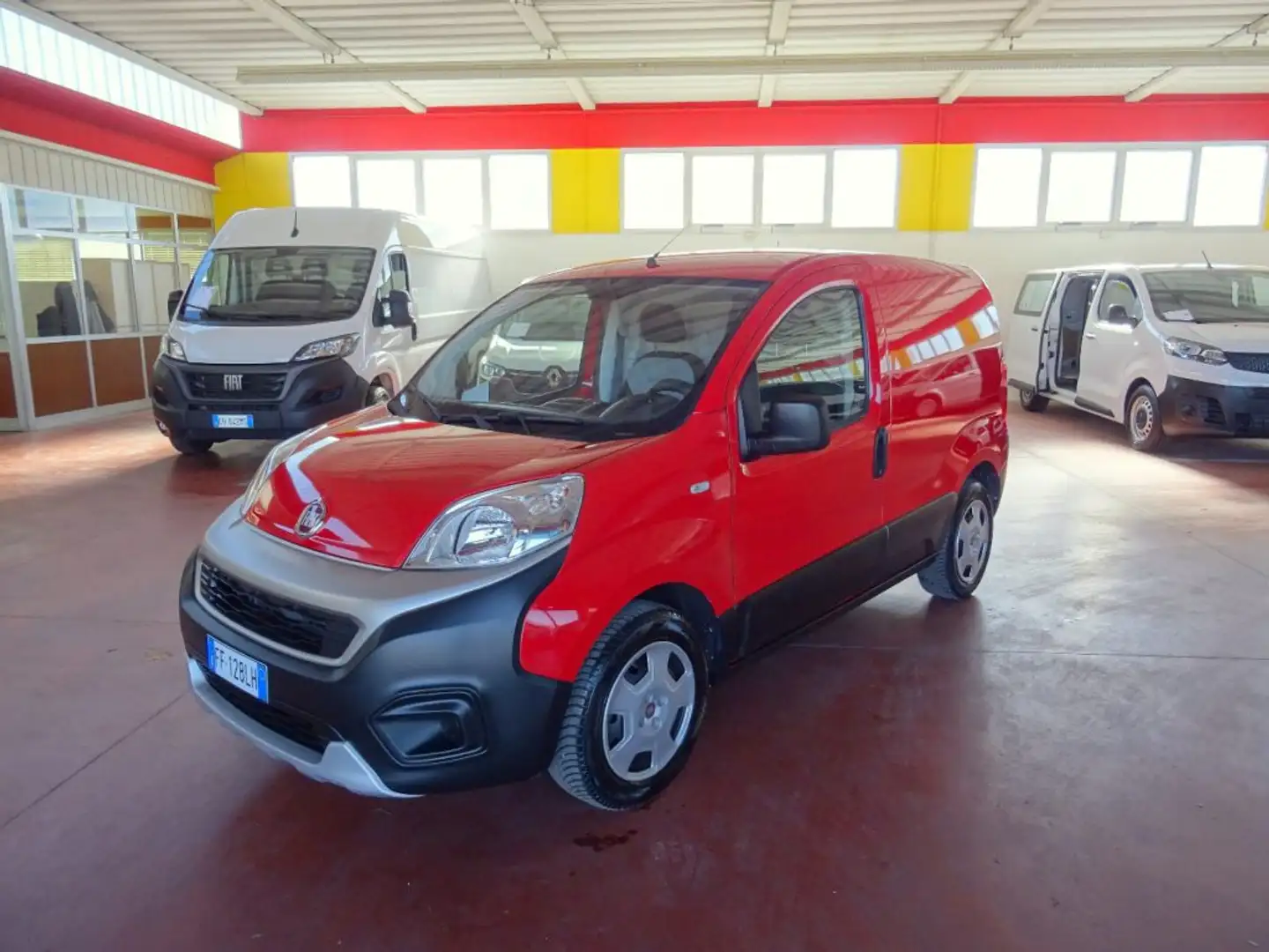 Fiat Fiorino 1.3 MJT 95CV Cargo Adventure Rosso - 1