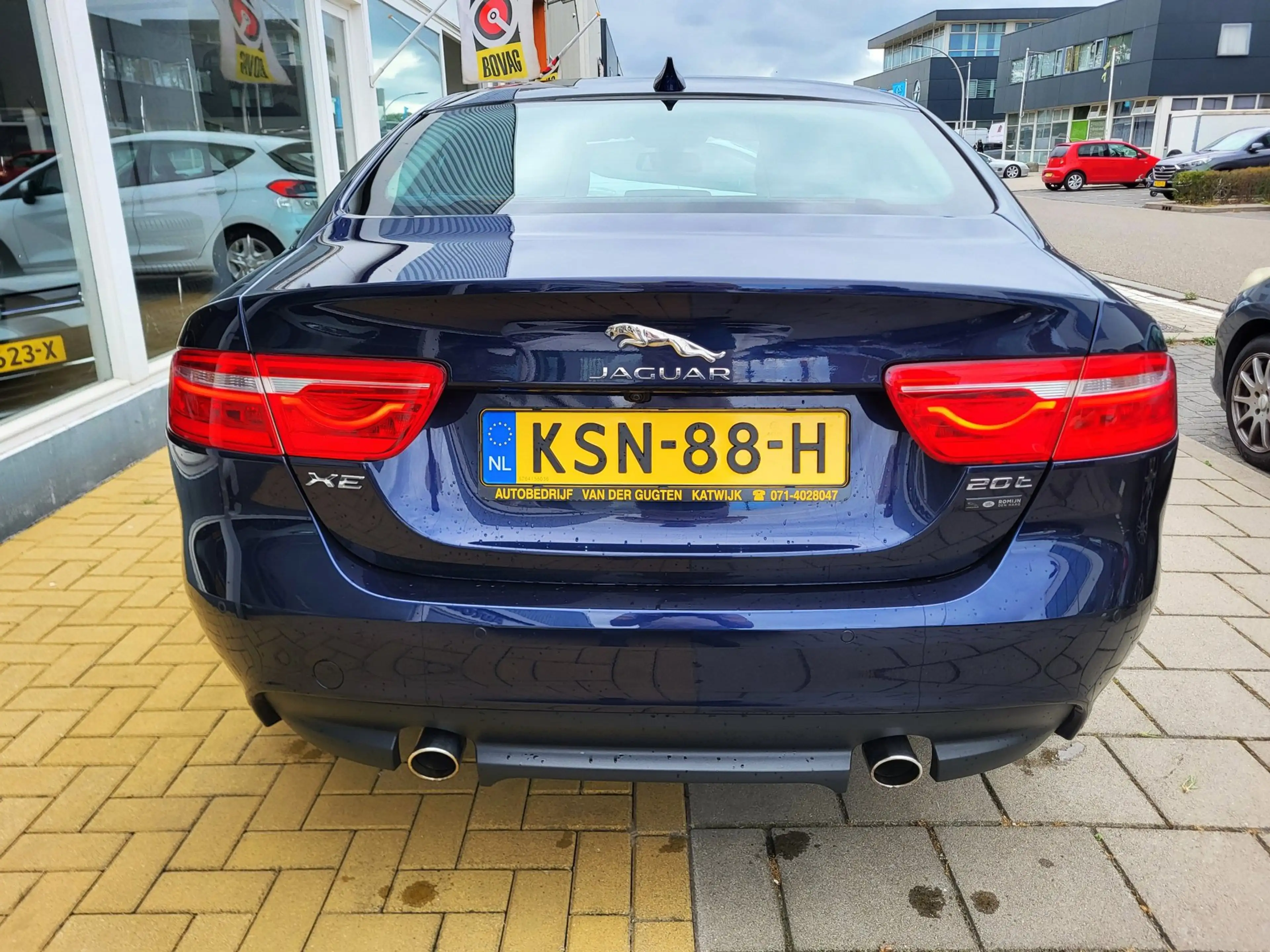 Jaguar XE 2.0 Prestige Pro Edition / Stoel -en Stuurverwarmi — photo 5