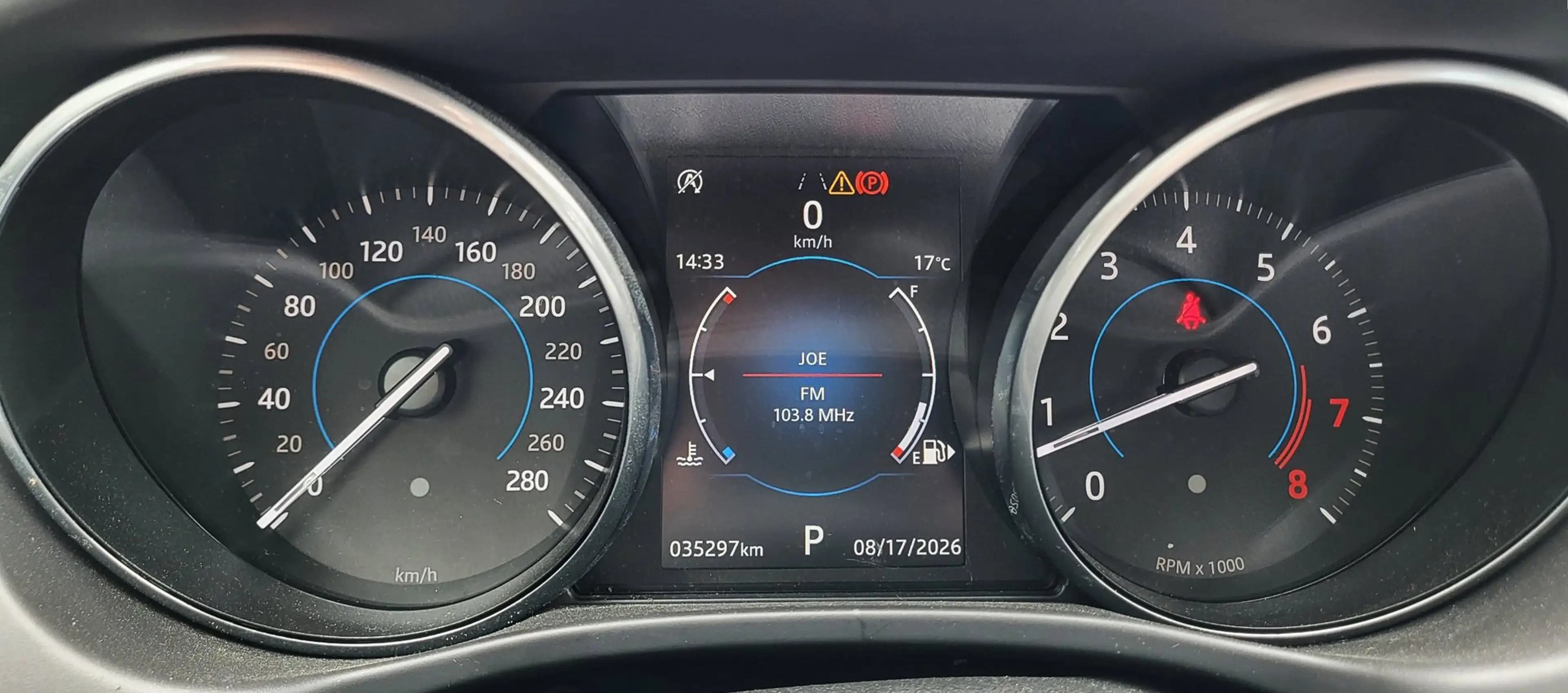 Jaguar XE 2.0 Prestige Pro Edition / Stoel -en Stuurverwarmi — photo 11