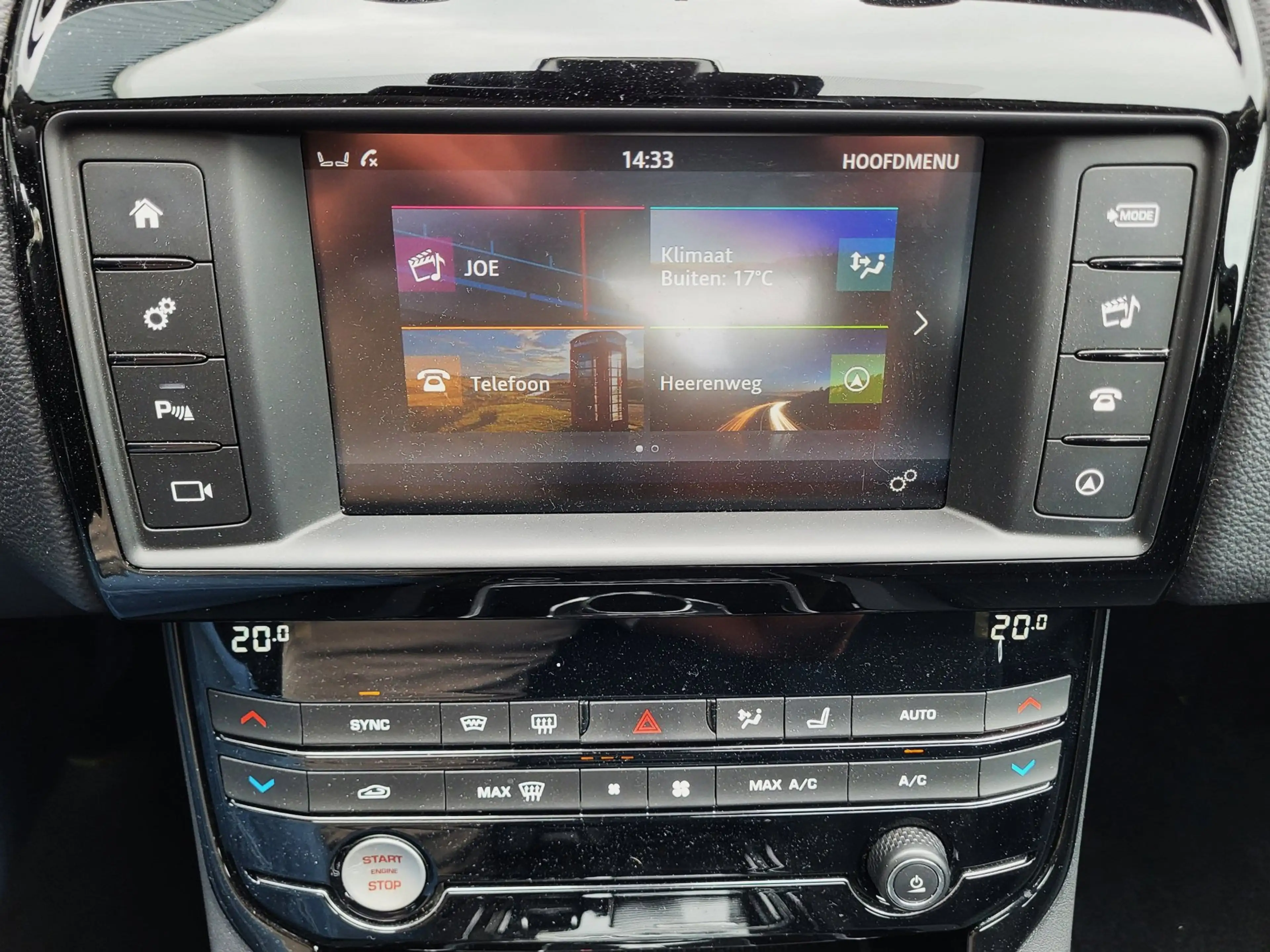 Jaguar XE 2.0 Prestige Pro Edition / Stoel -en Stuurverwarmi — photo 14