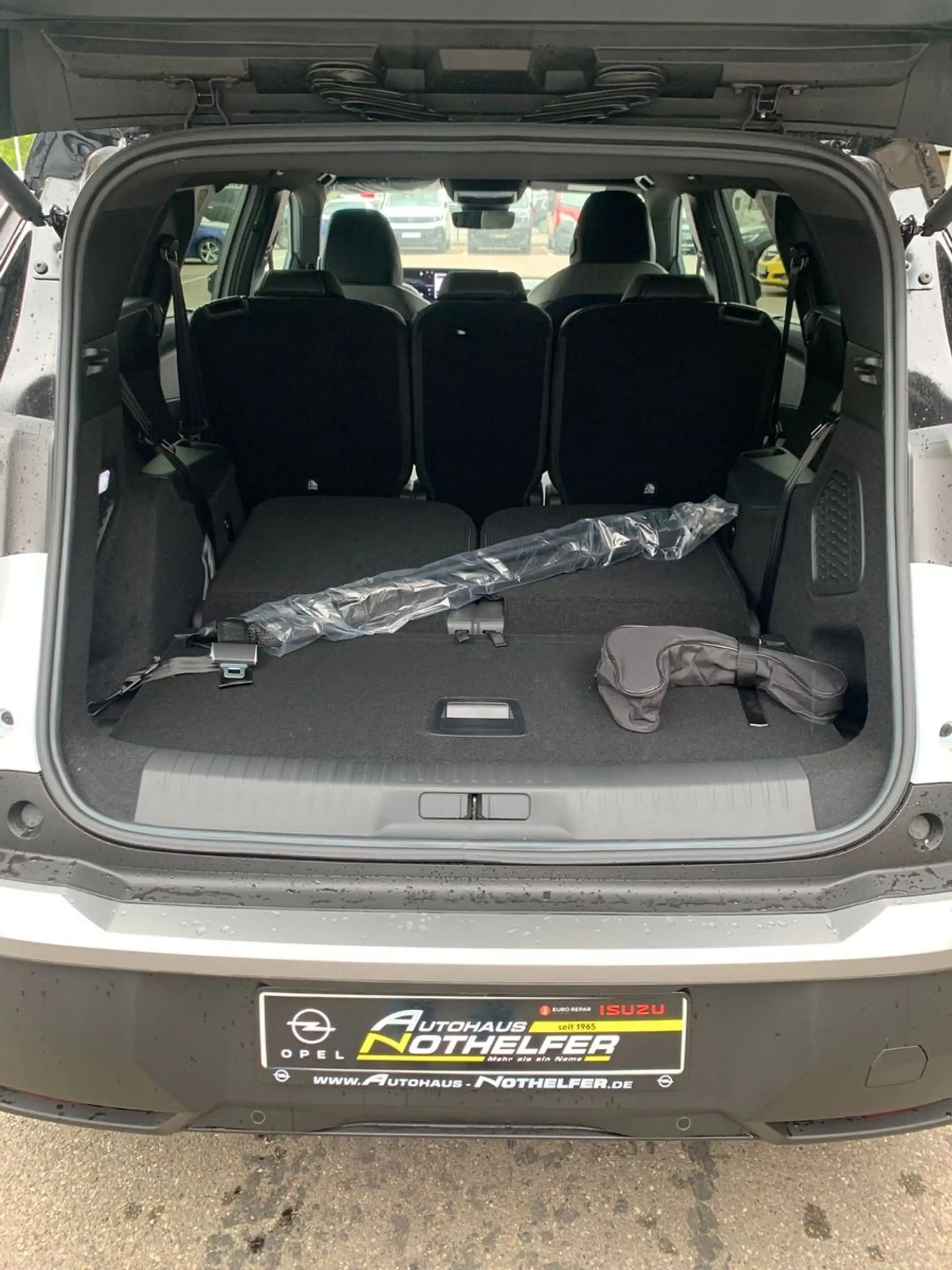 Peugeot 5008 Hybrid 145 GT Exclusive 5 Jahre Garantie — photo 16